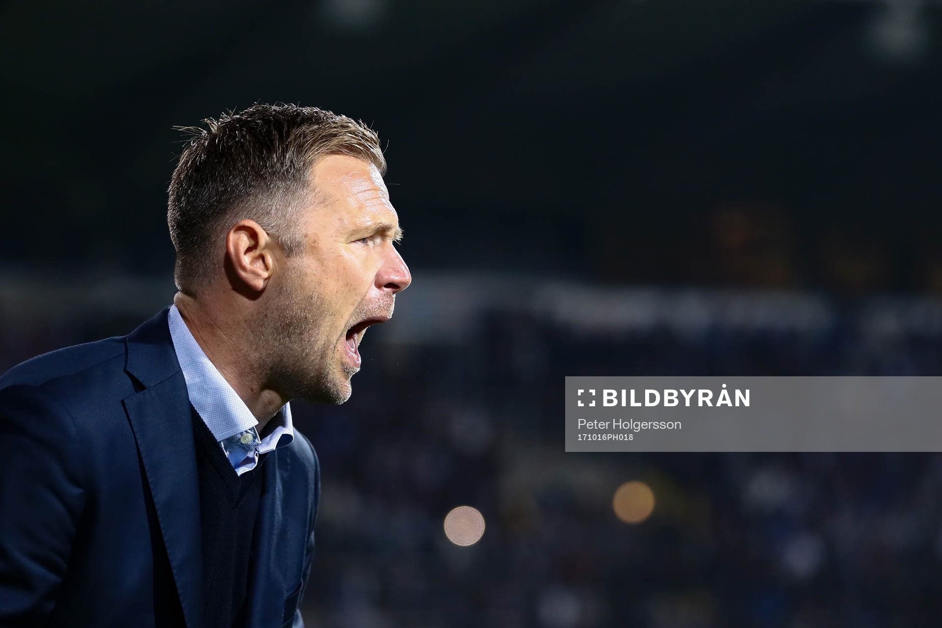 Malmö FFs tränare Magnus Pehrsson jublar