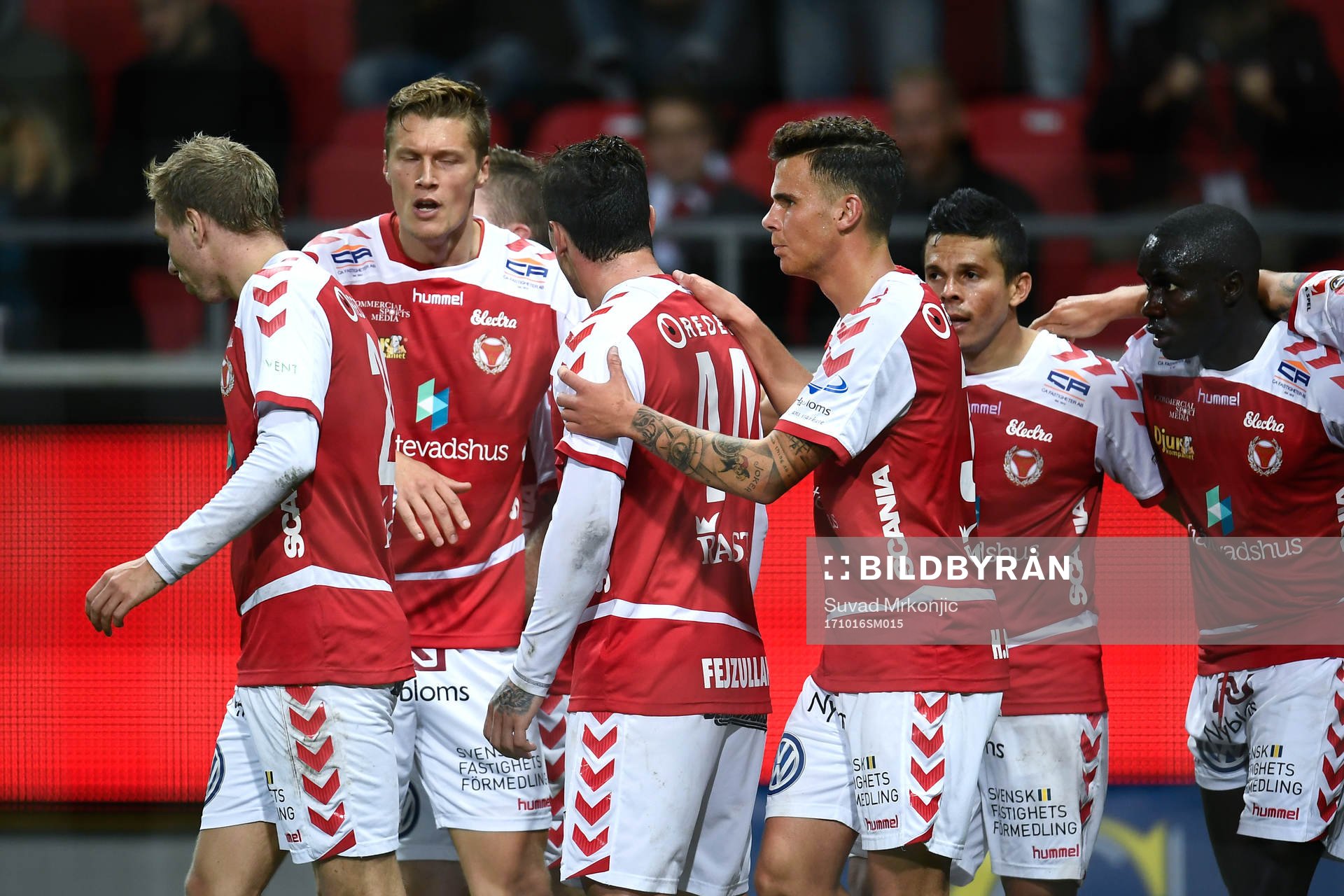Kalmars spelare jublar