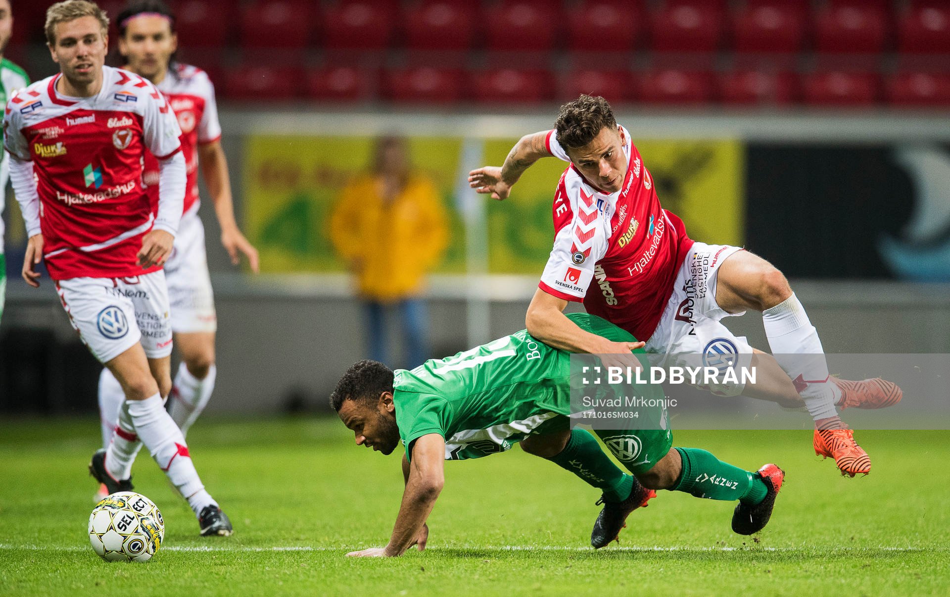 Kalmars Herman Hallberg och Hammarbys Serge-Junior