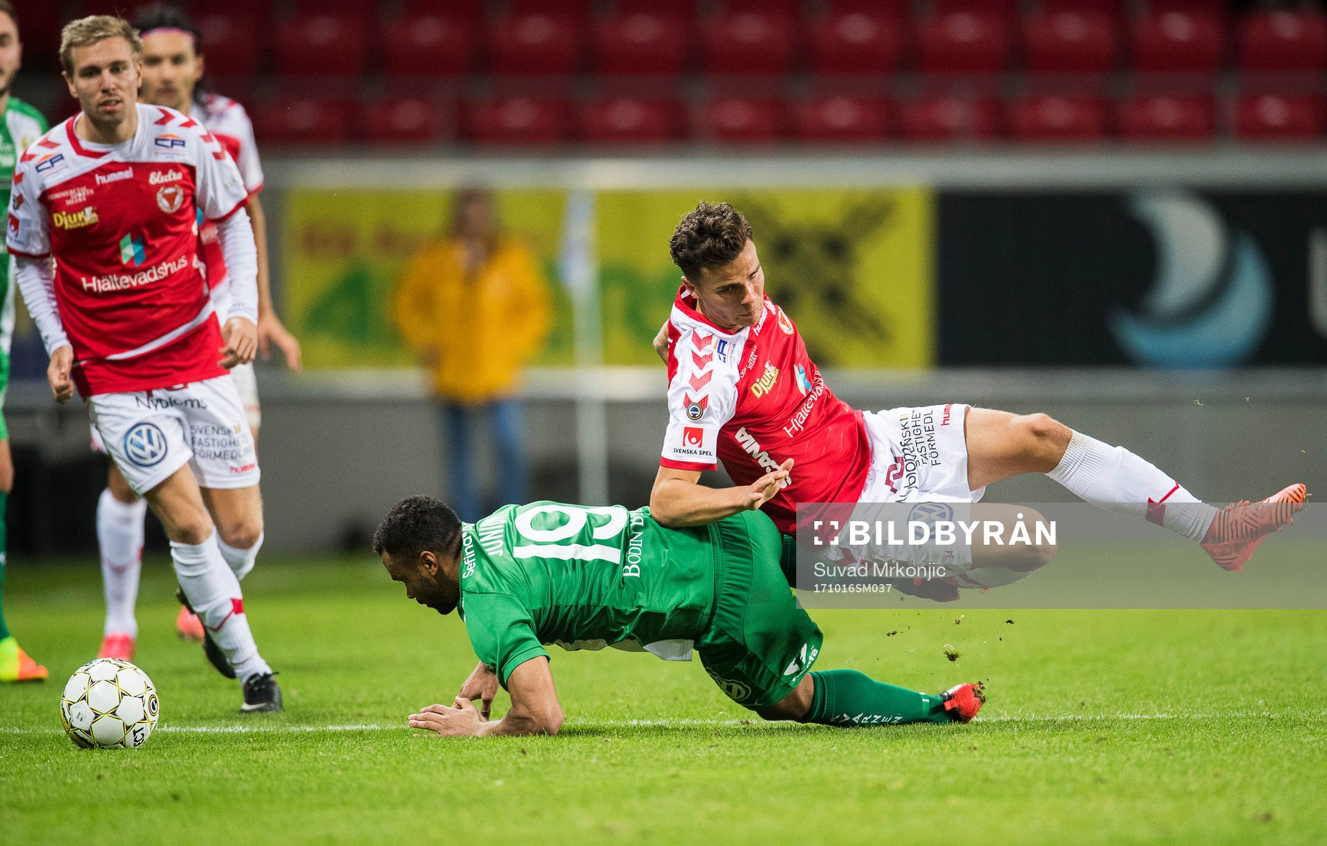 Kalmars Herman Hallberg och Hammarbys Serge-Junior