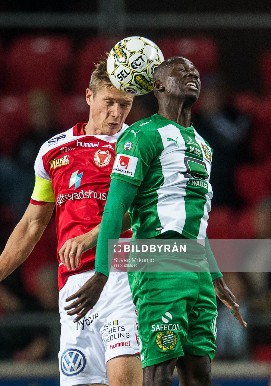 Kalmars Viktor Elm och Hammarbys Pa Amat Dibba