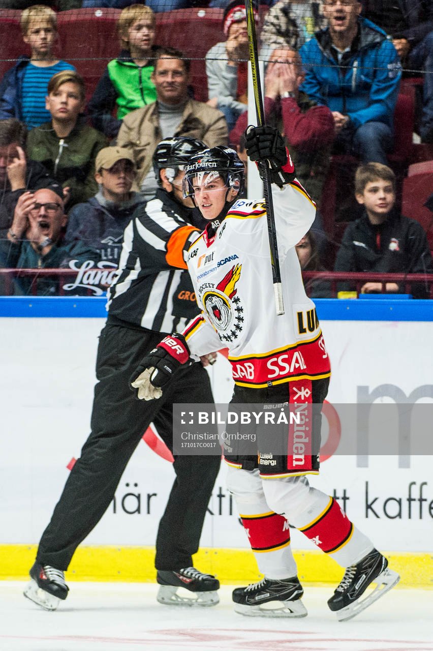 Luleås Isac Lundeström jublar