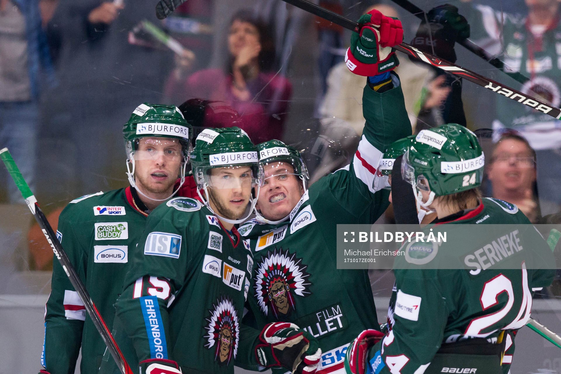 Frölundas Victor Olofsson jublar ihop med John Nyberg,