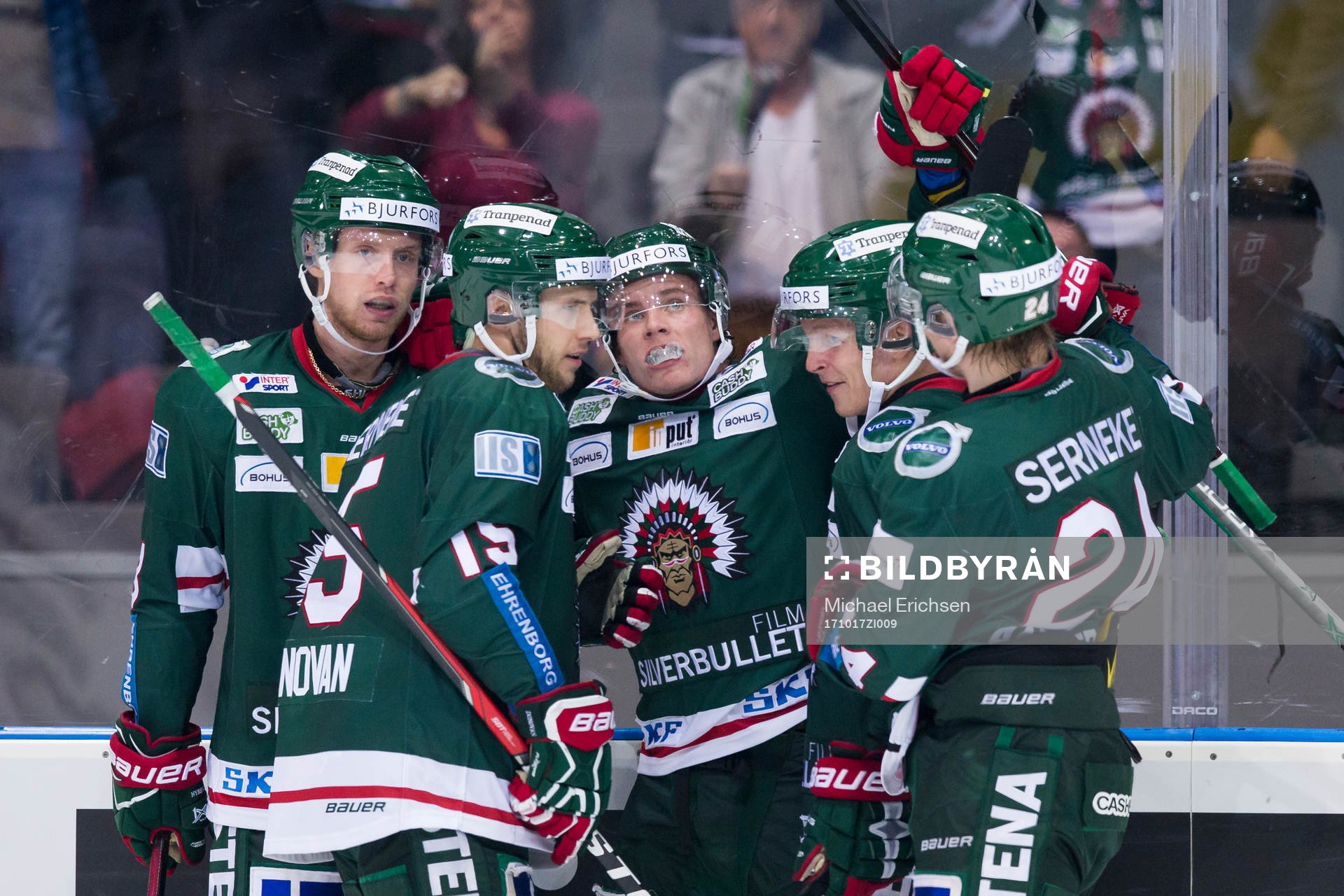 Frölundas Victor Olofsson jublar ihop med John Nyberg,