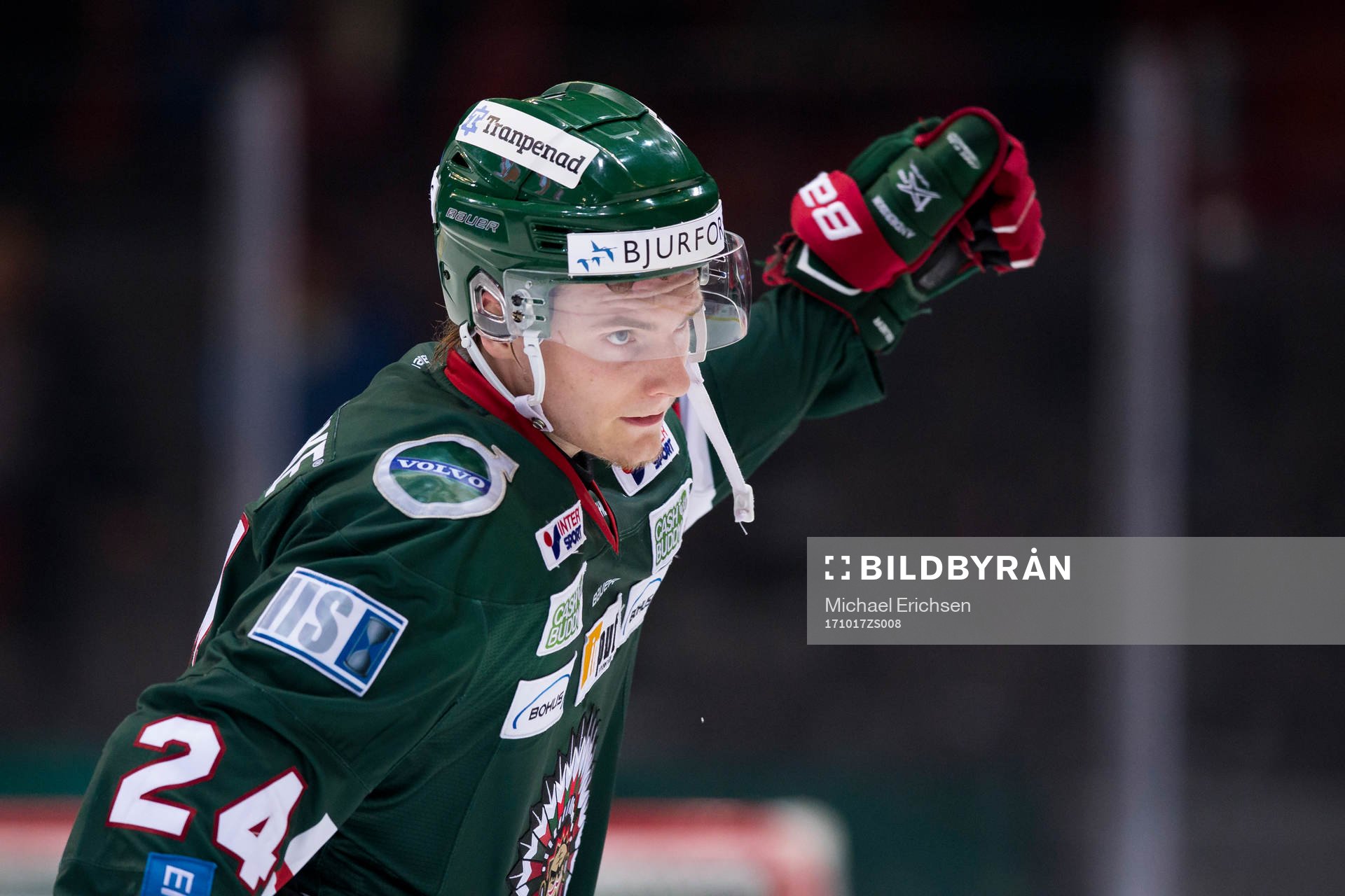 Frölundas Lias Andersson tackar publiken