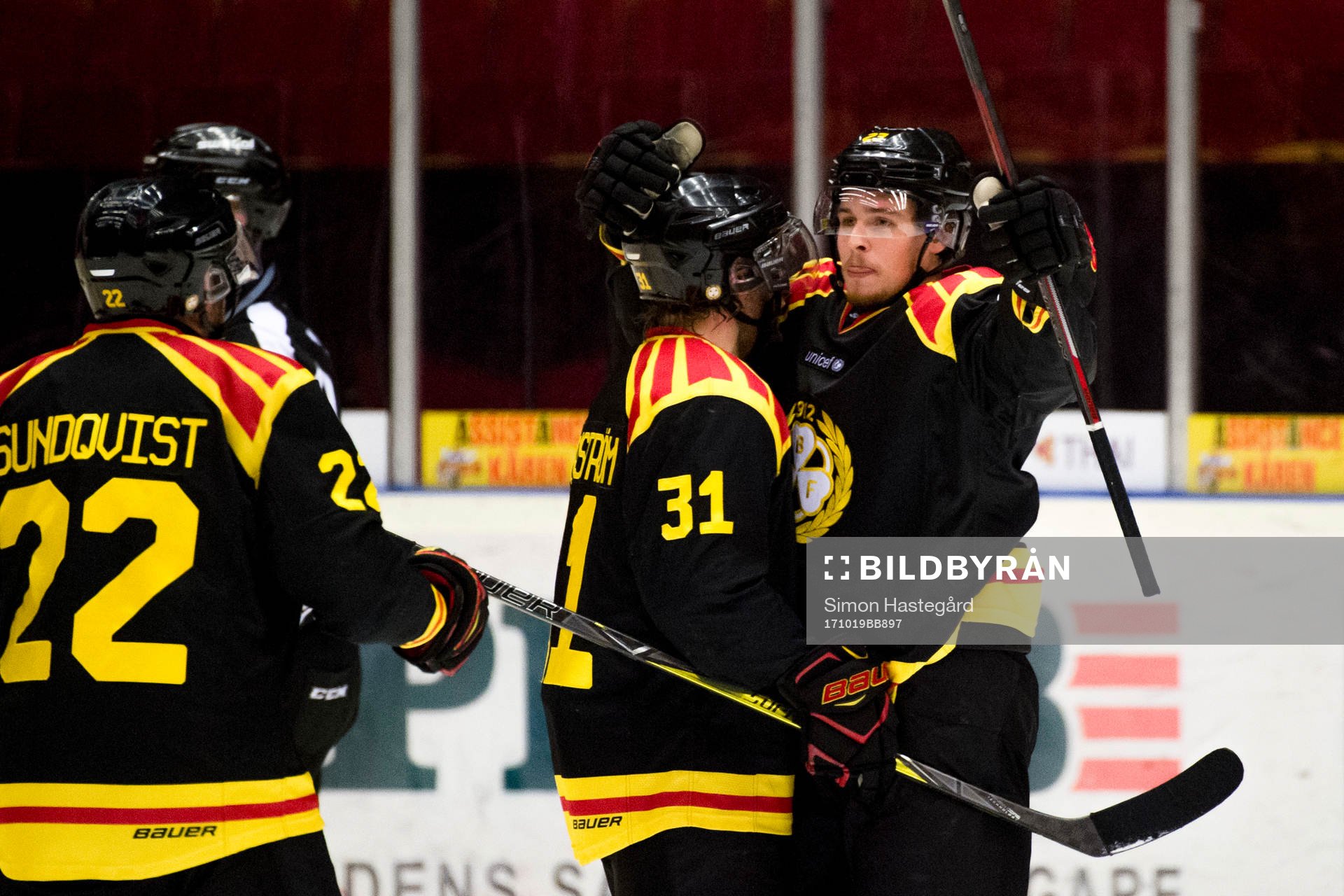 Brynäs Lucas Carlsson jublar