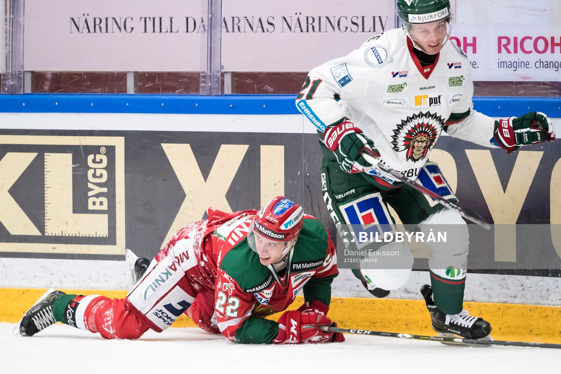 Moras Matias Lassen och Frölundas Christoffer Ehn  i