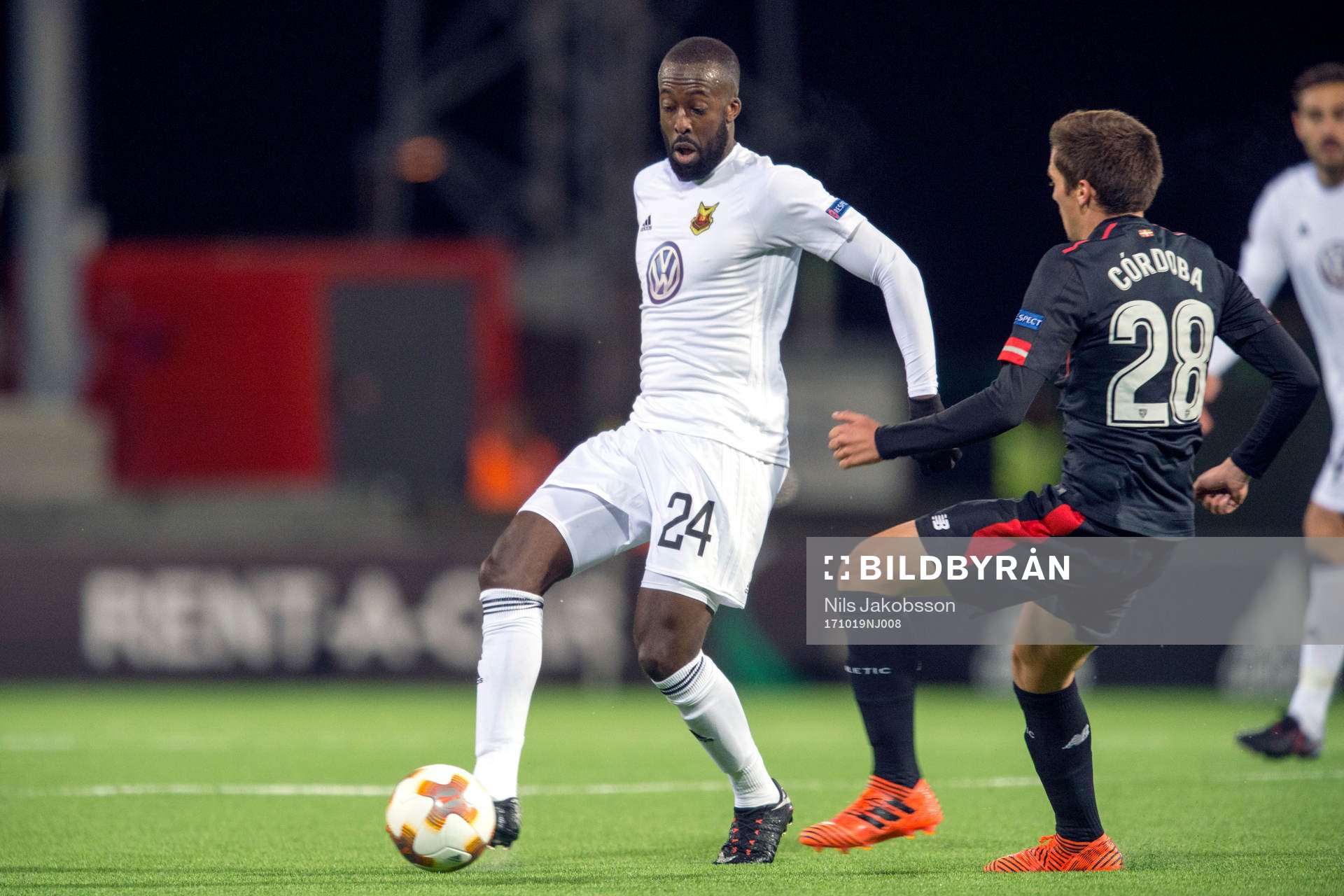 Östersunds Ronald Mukiibi och Athletic Bilbaos Inigo