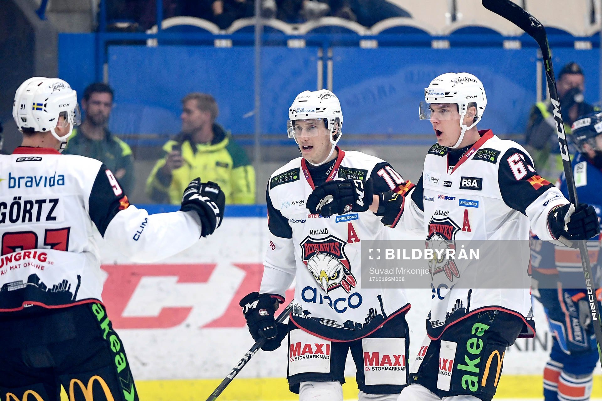 Malmö Redhawks Fredrik Händemark jublar med lagkmarter