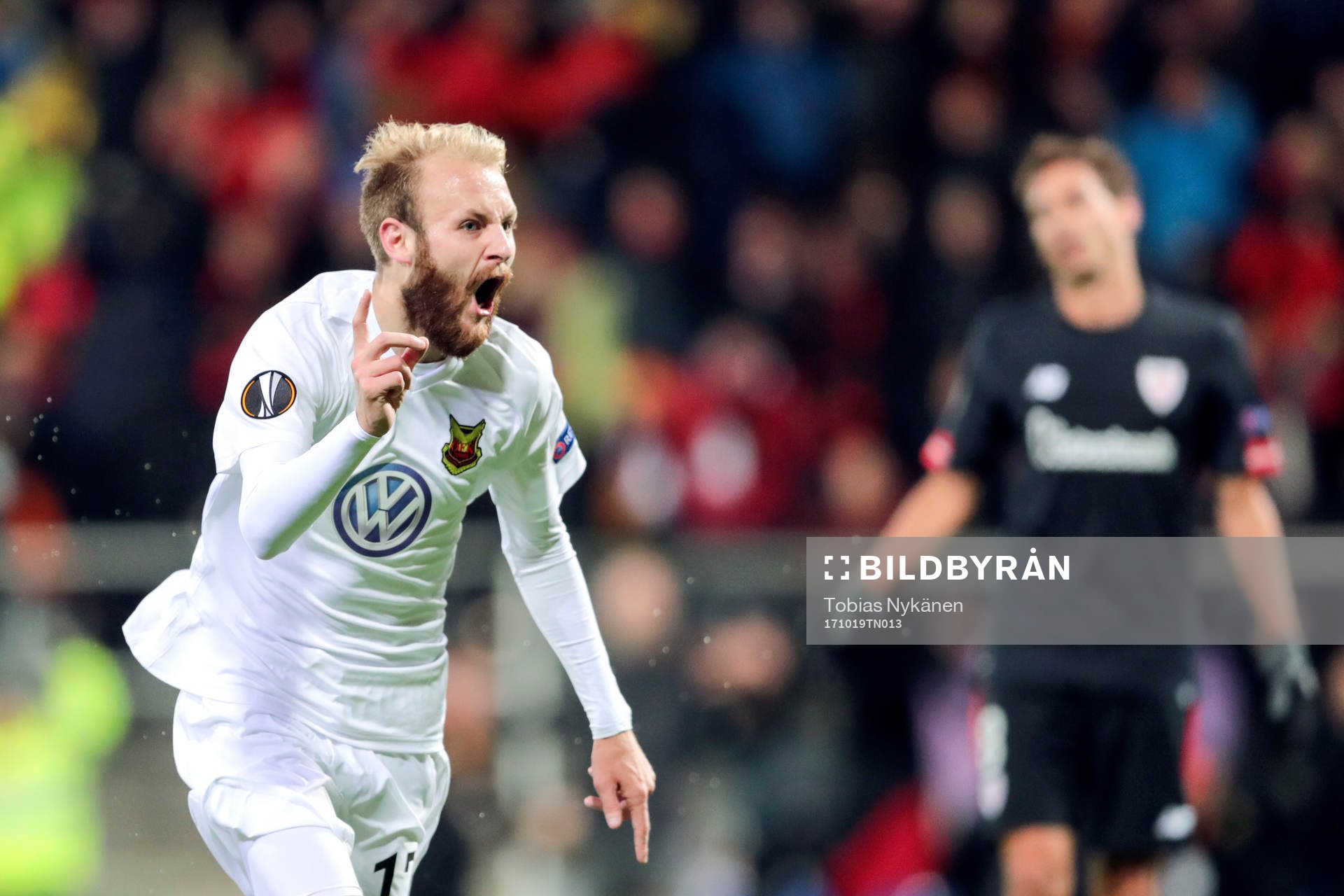 Östersunds Curtis Edwards jublar
