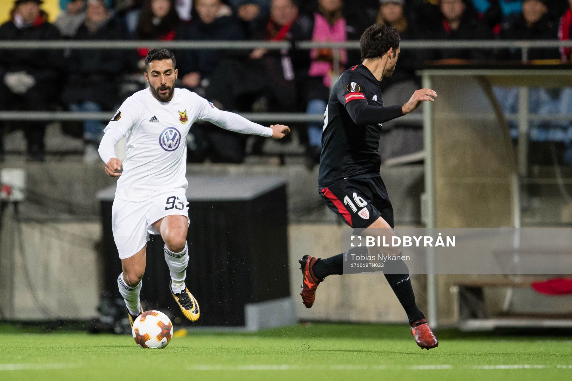 Östersunds Saman Ghoddos mot Athletic Bilbaos Xabier