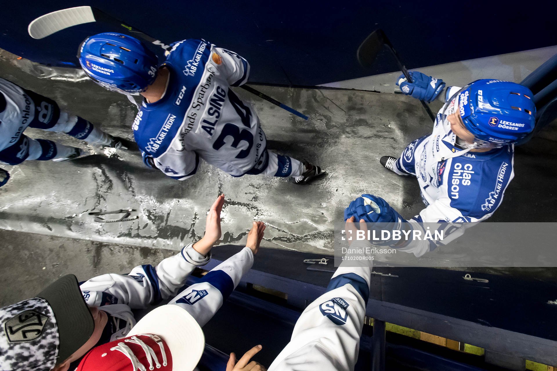 Leksands Olle Alsing och Tobias Forsberg på väg in till