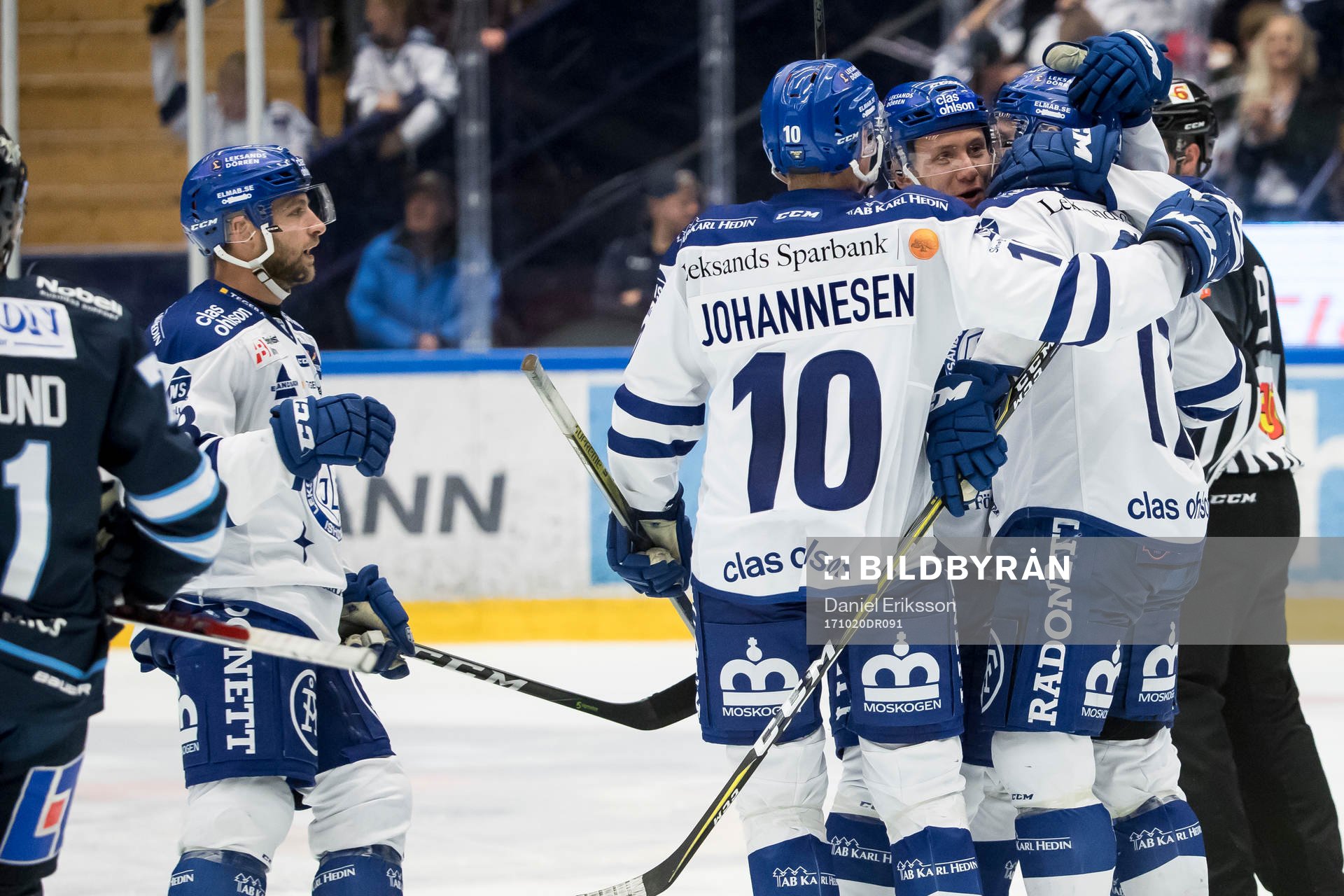 Leksands Jesper Ollas jublar