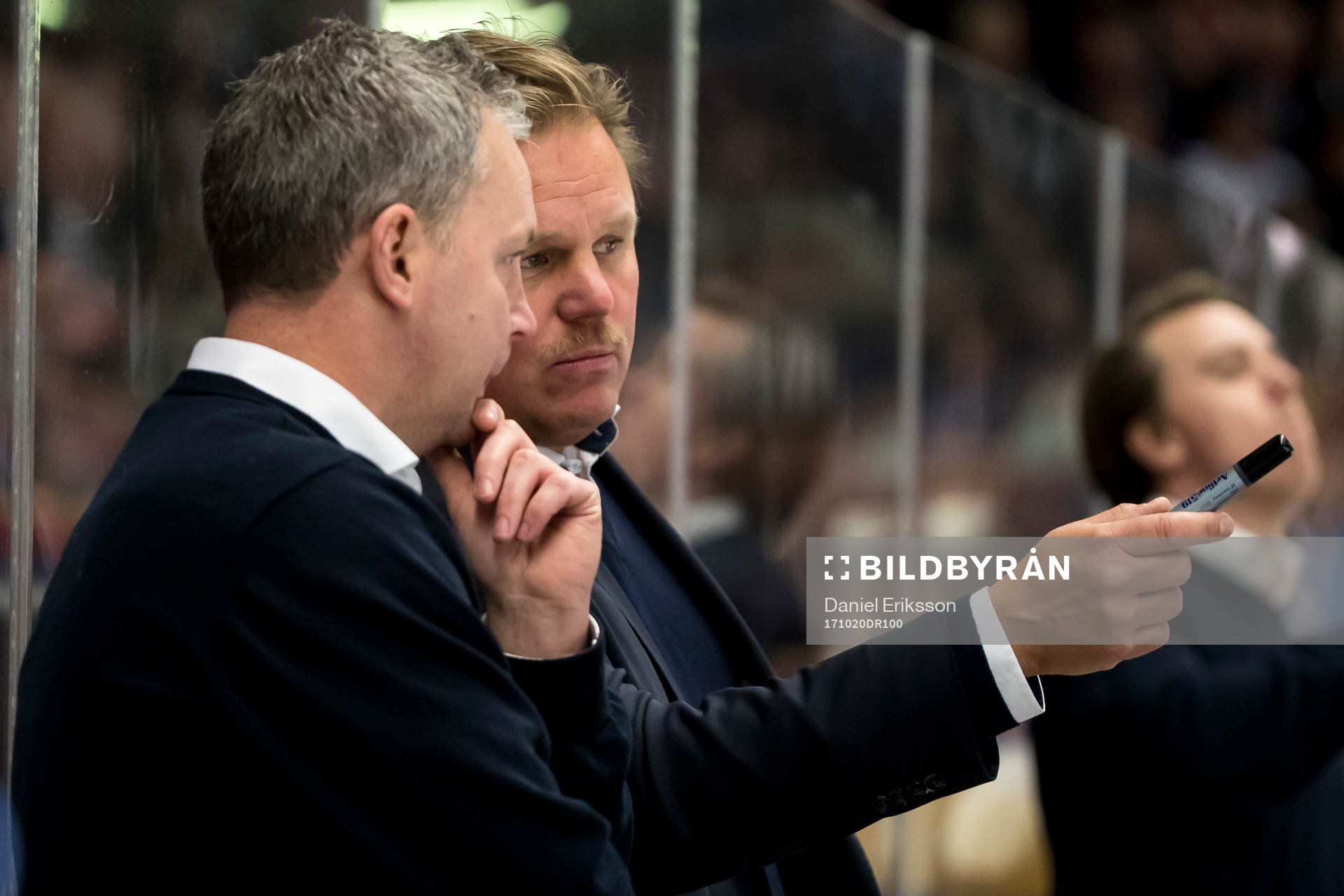 Leksands tränare Leif Carlsson  i ishockeymatchen i