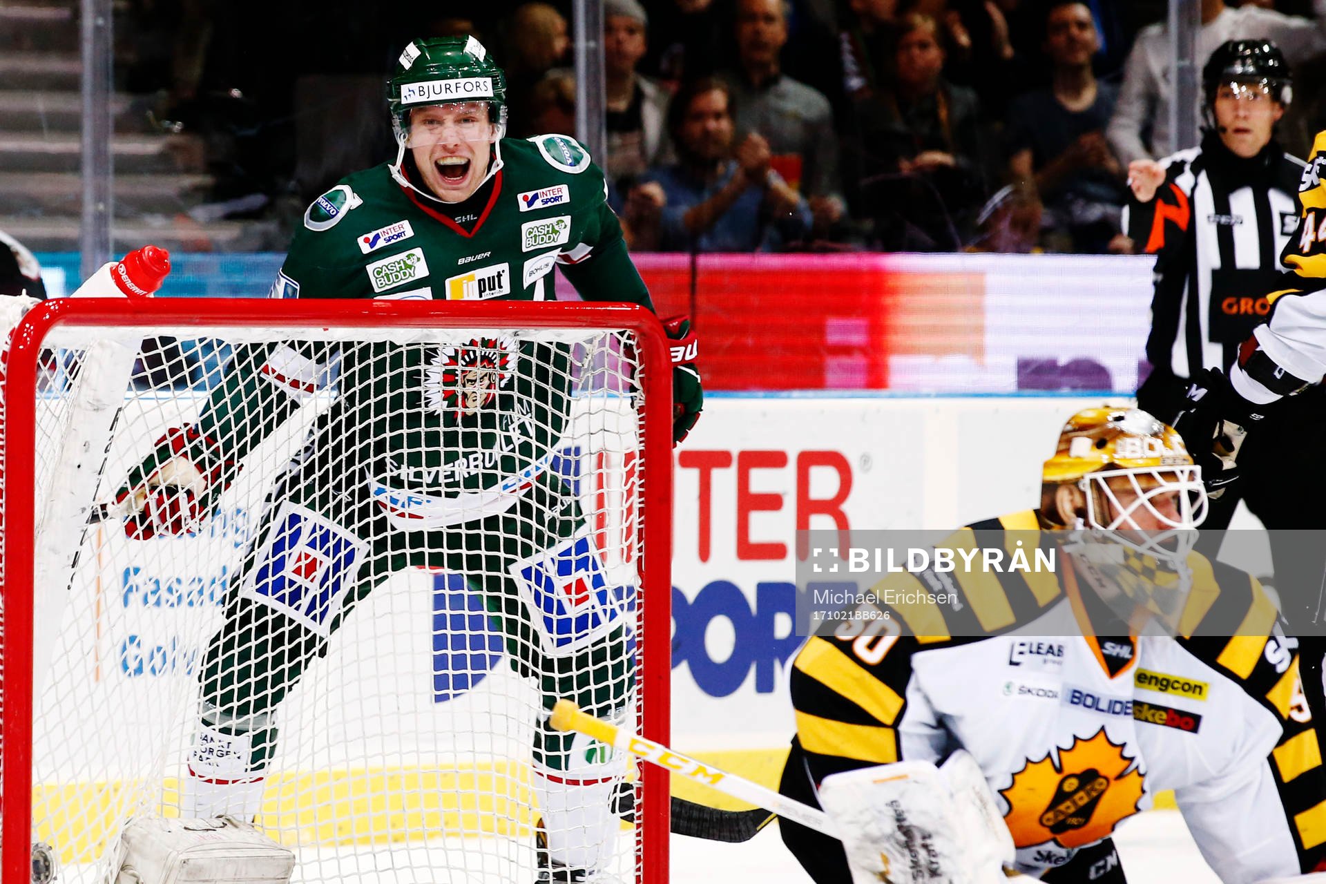 Frölundas John Nyberg jublar