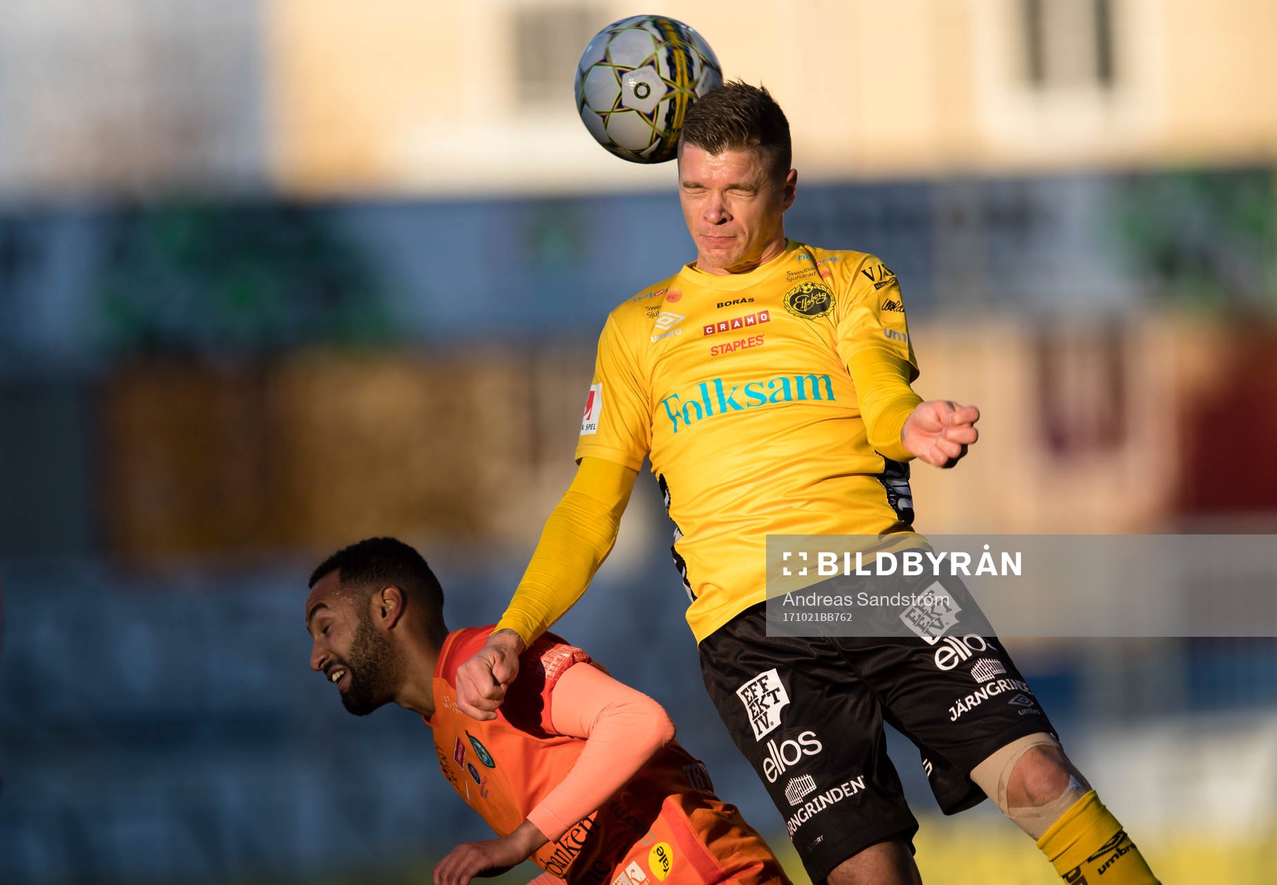 Elfsborgs Samuel Holmén i en nickduell