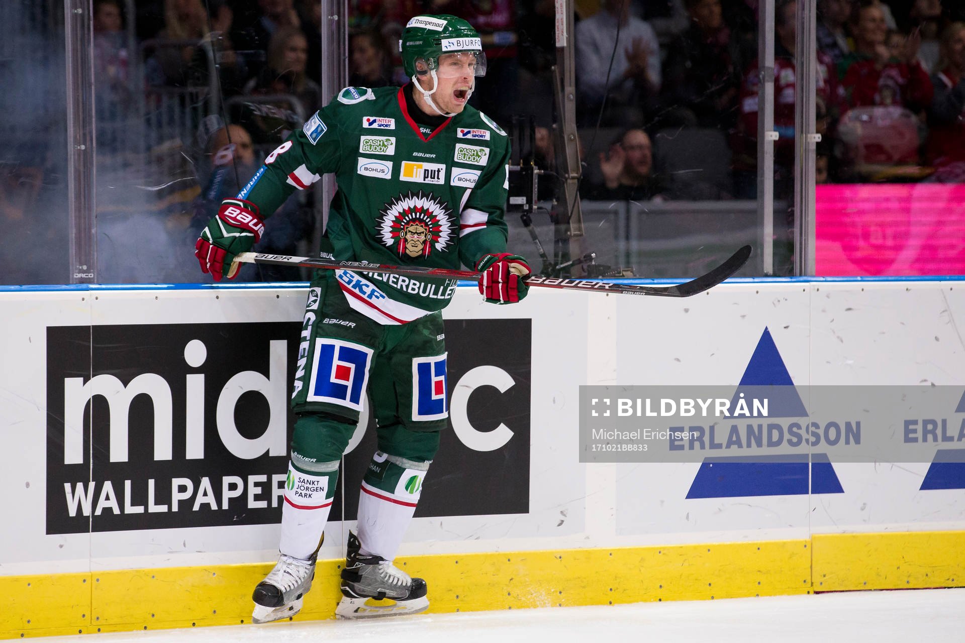 Frölundas John Nyberg jublar