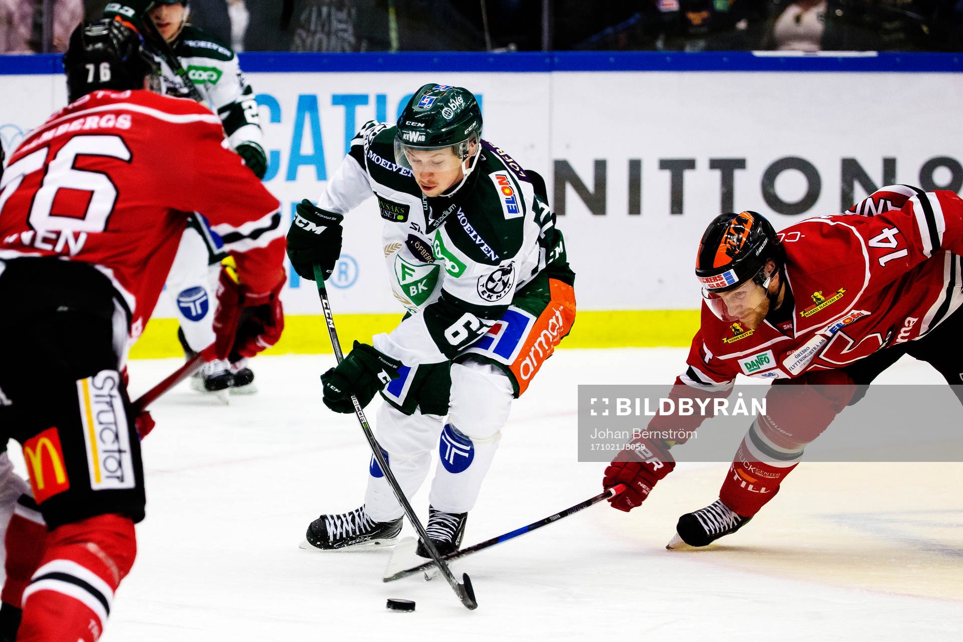Färjestads Johan Ryno och Örebros Tom Wandell