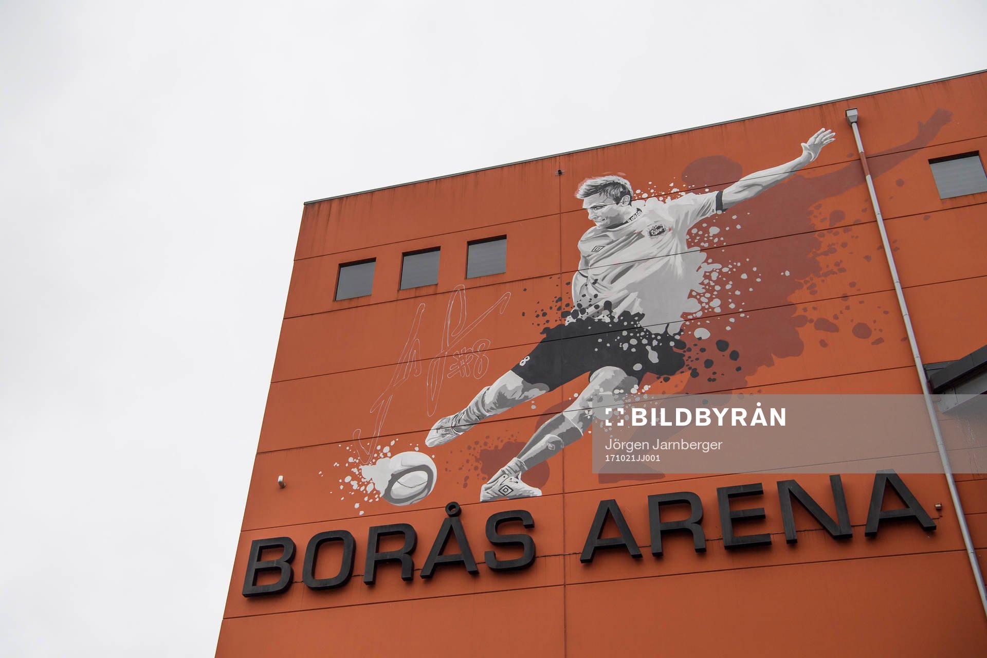 Väggmålning 2 på Borås arena med Anders Svensson