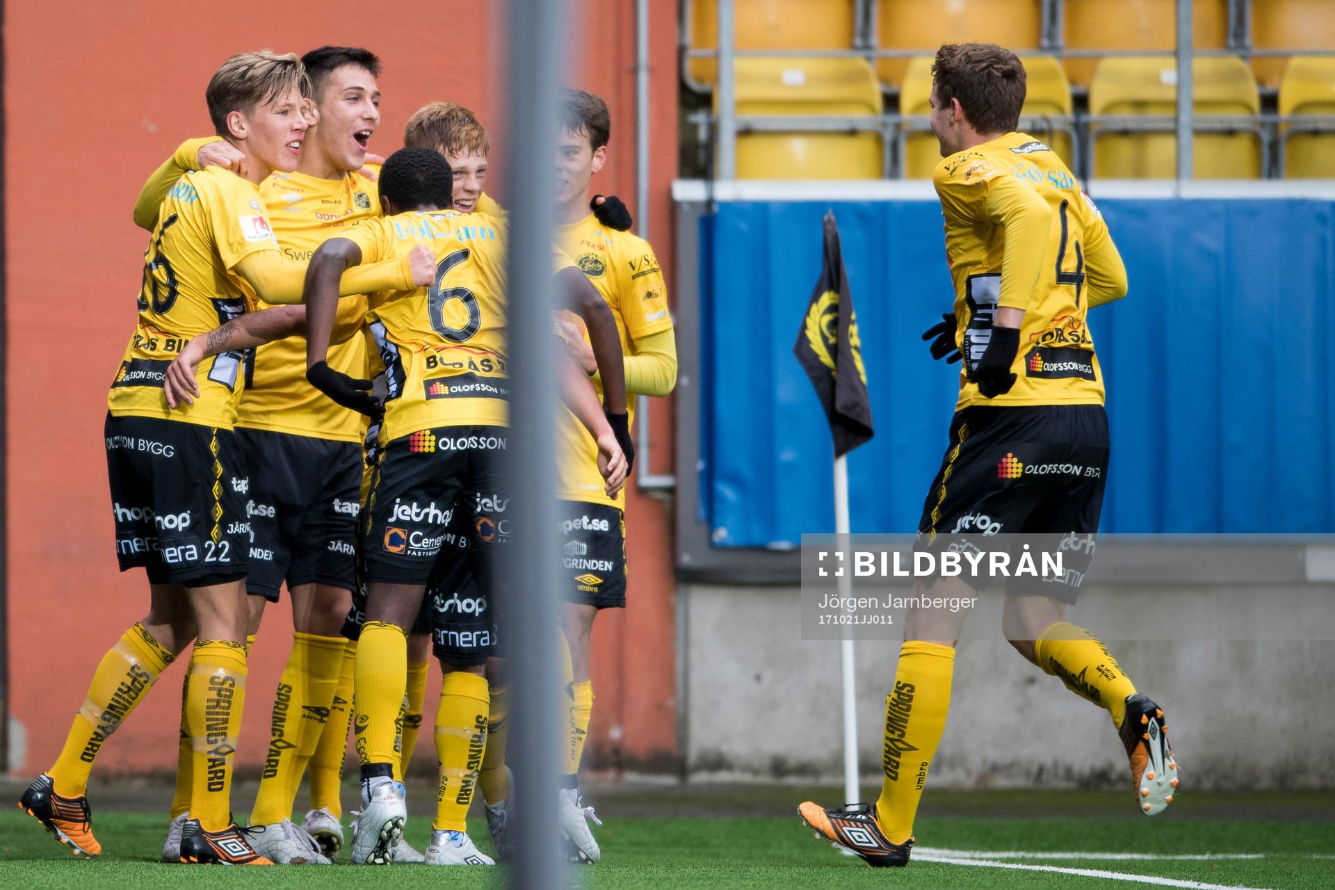 Elfsborgs spelare med Jesper Sandberg Hesselgren mitt i