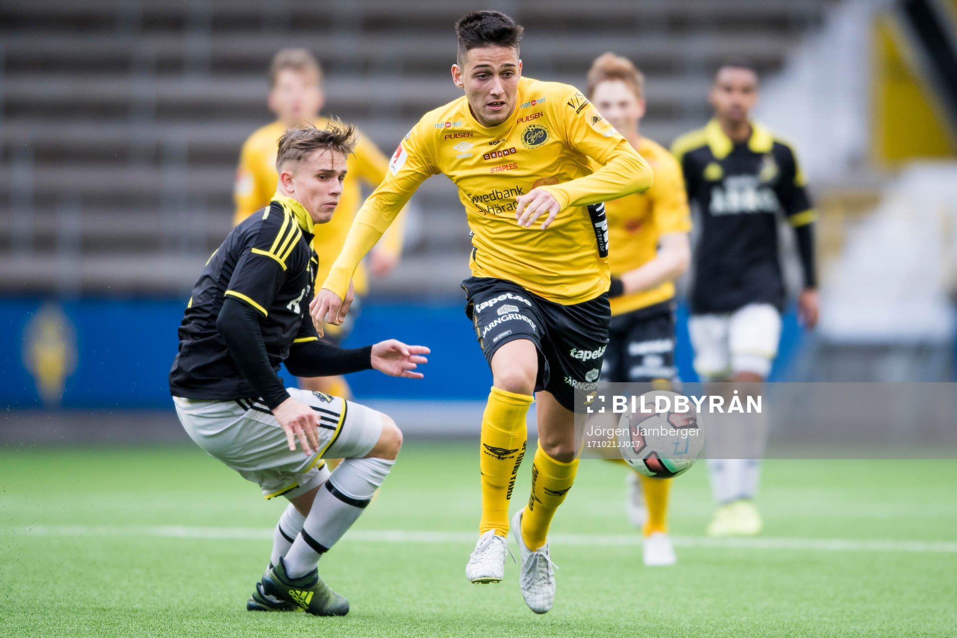 Elfsborgs Aleksandar Ceganjac tar sig förbi AIK’s Filip