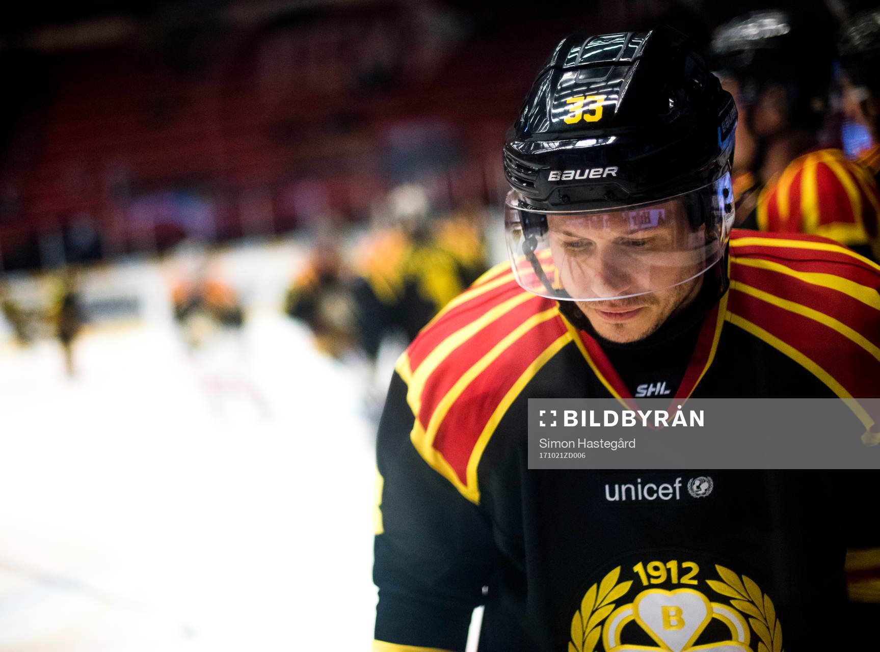 Brynäs Elias Fälth före  ishockeymatchen i SHL mellan