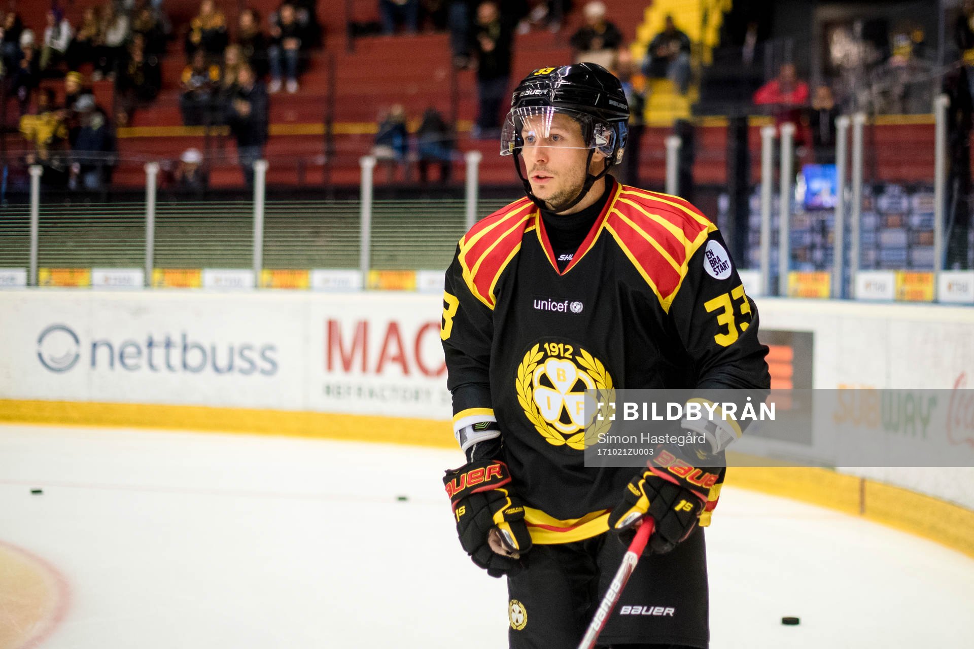 Brynäs Elias Fälth före ishockeymatchen i SHL mellan