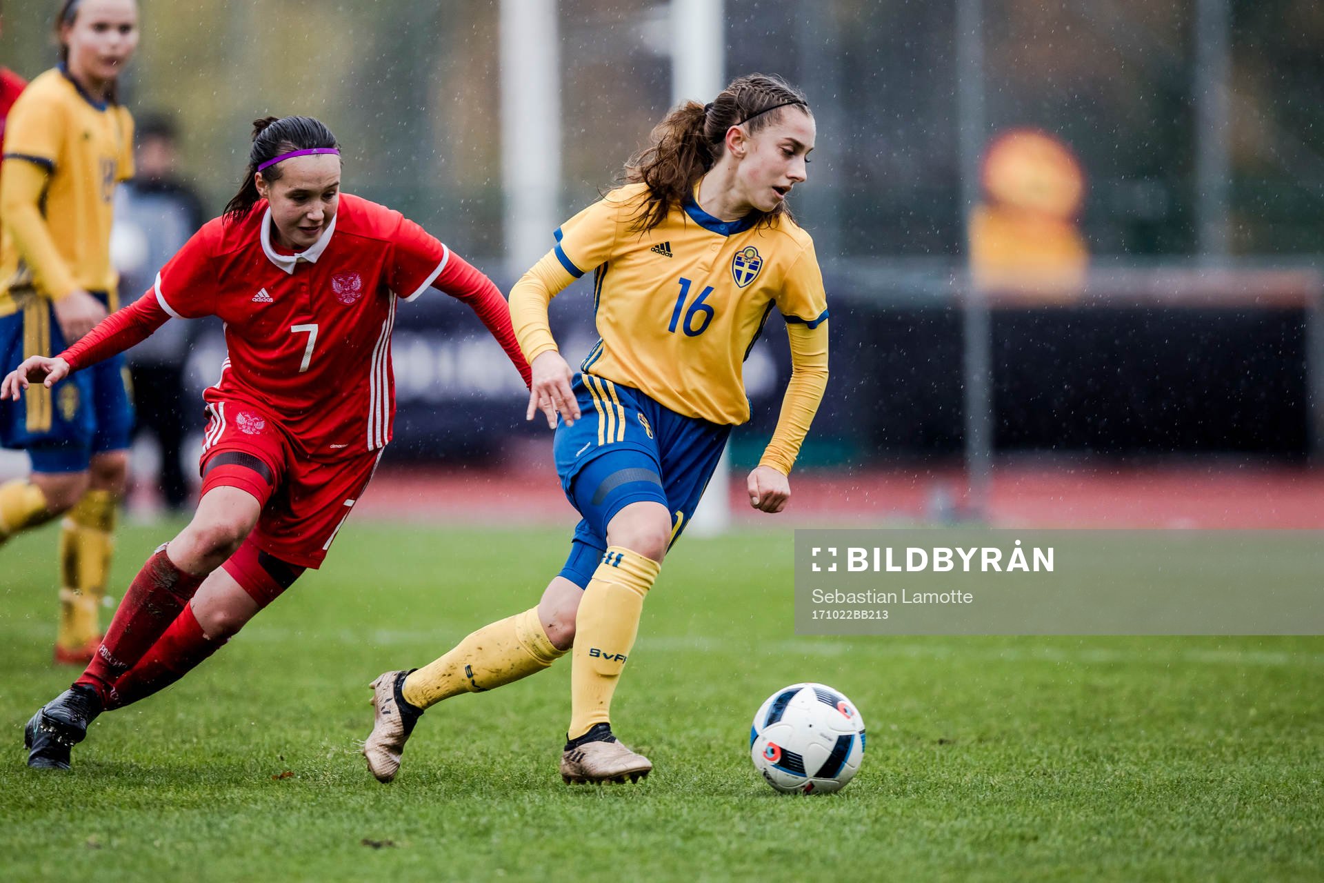Sveriges Tilde Lindwall och Rysslands Alsu Abdullina