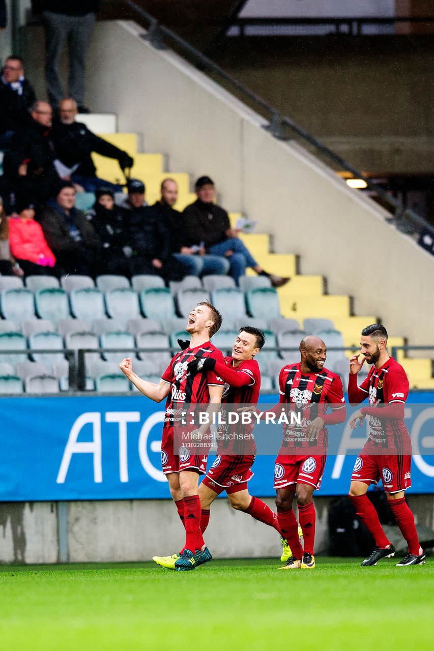 Östersunds Ludvig Fritzon jublar efter att han gjort 0-1-målet under den allsvenska fotbollsmatchen mellan IFK Göteborg och Östersund den 22 oktober 2017 i Göteborg.