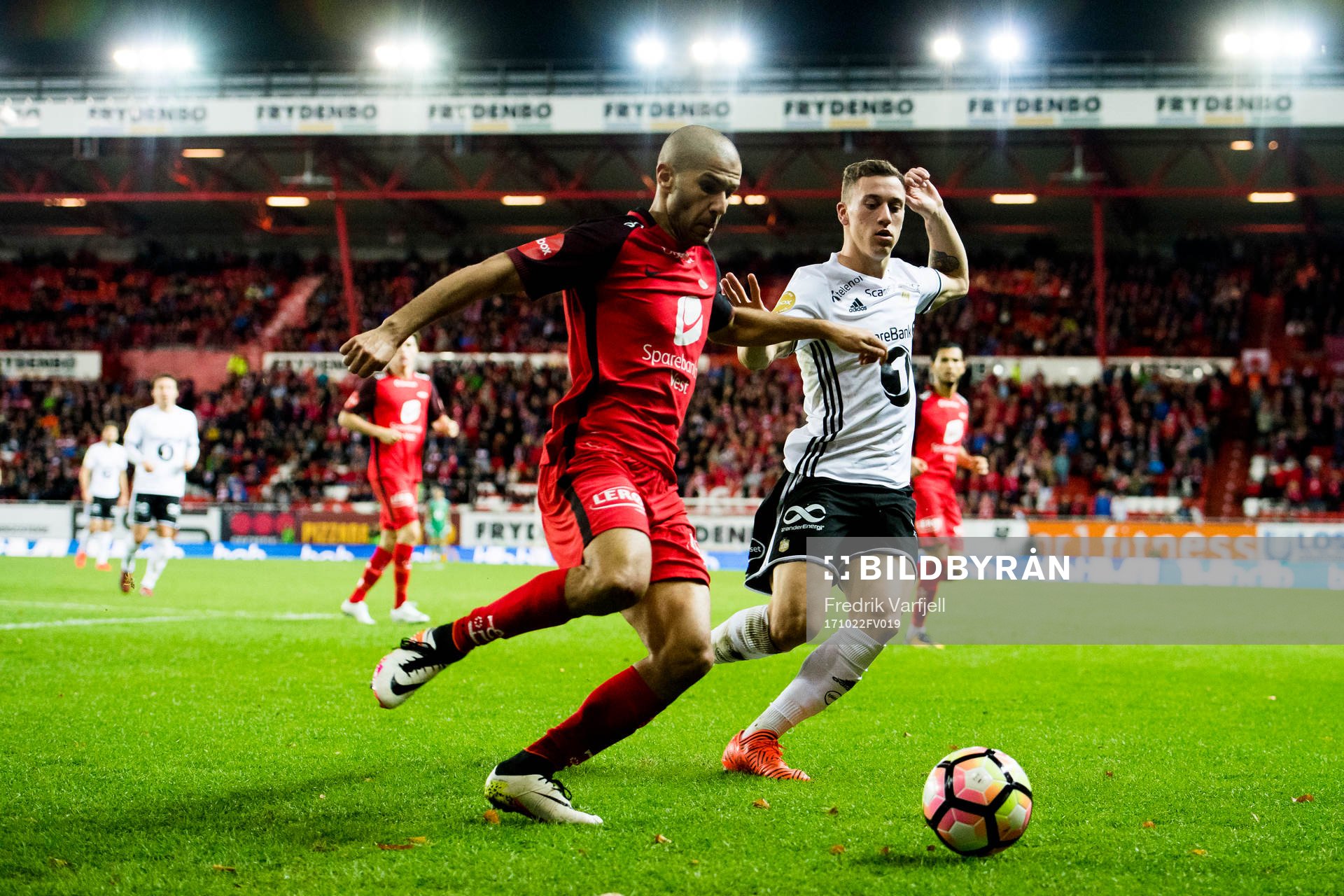 Amin Mimoun Nouri of Brann and Alex Gersbach of Rosenborg