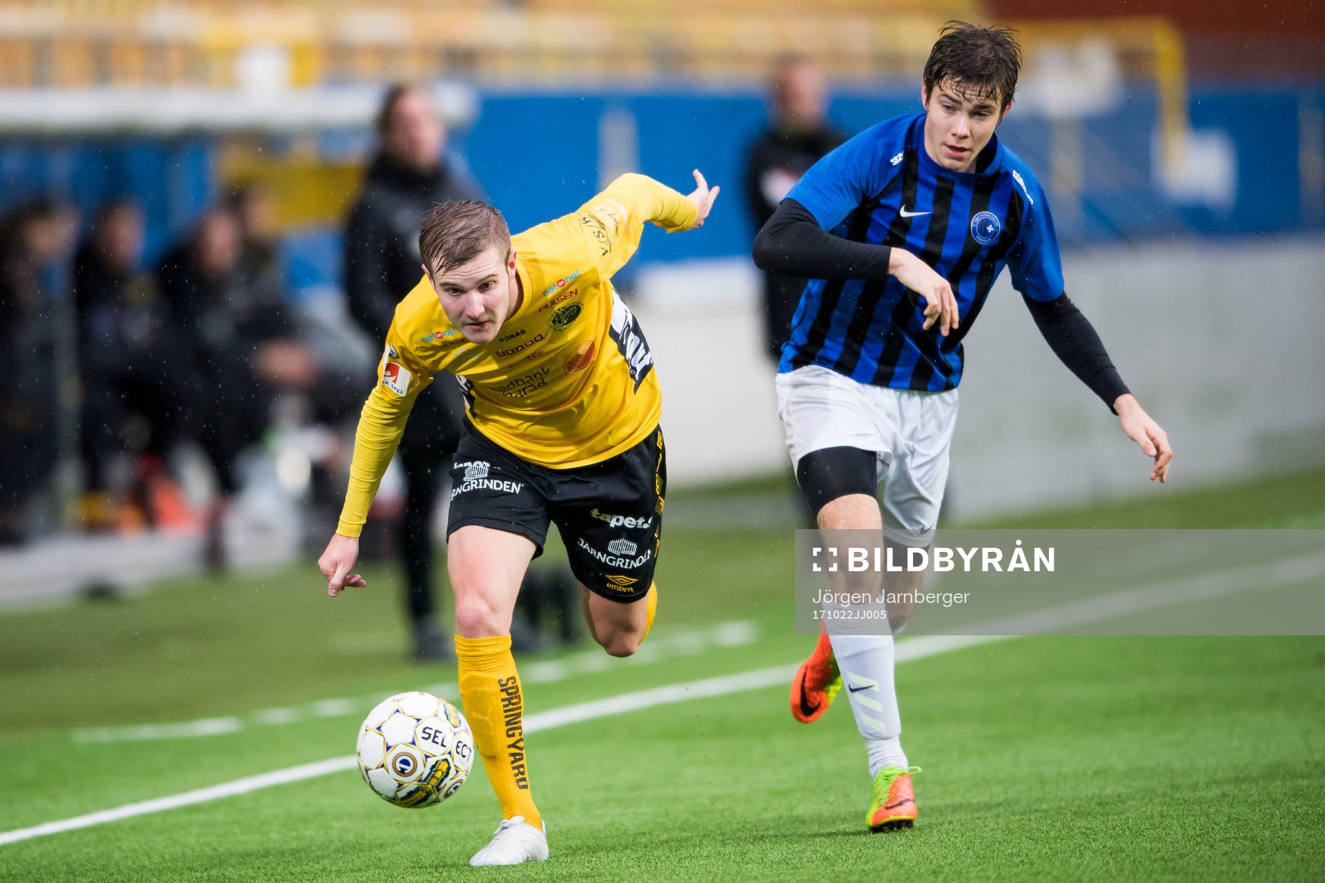 Elfsborgs Johan Andersson och Täbys Isak Sunar Kreuger
