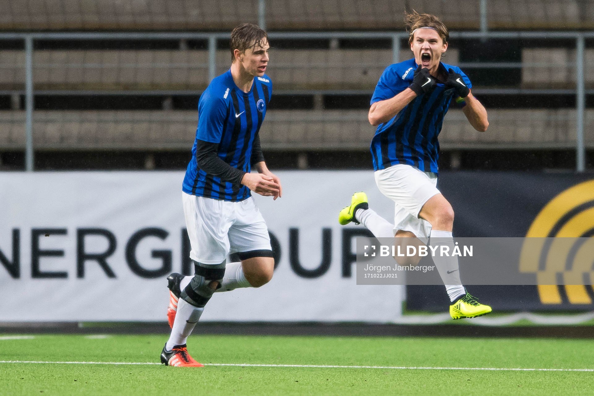 Täbys Joel Hansen jublar