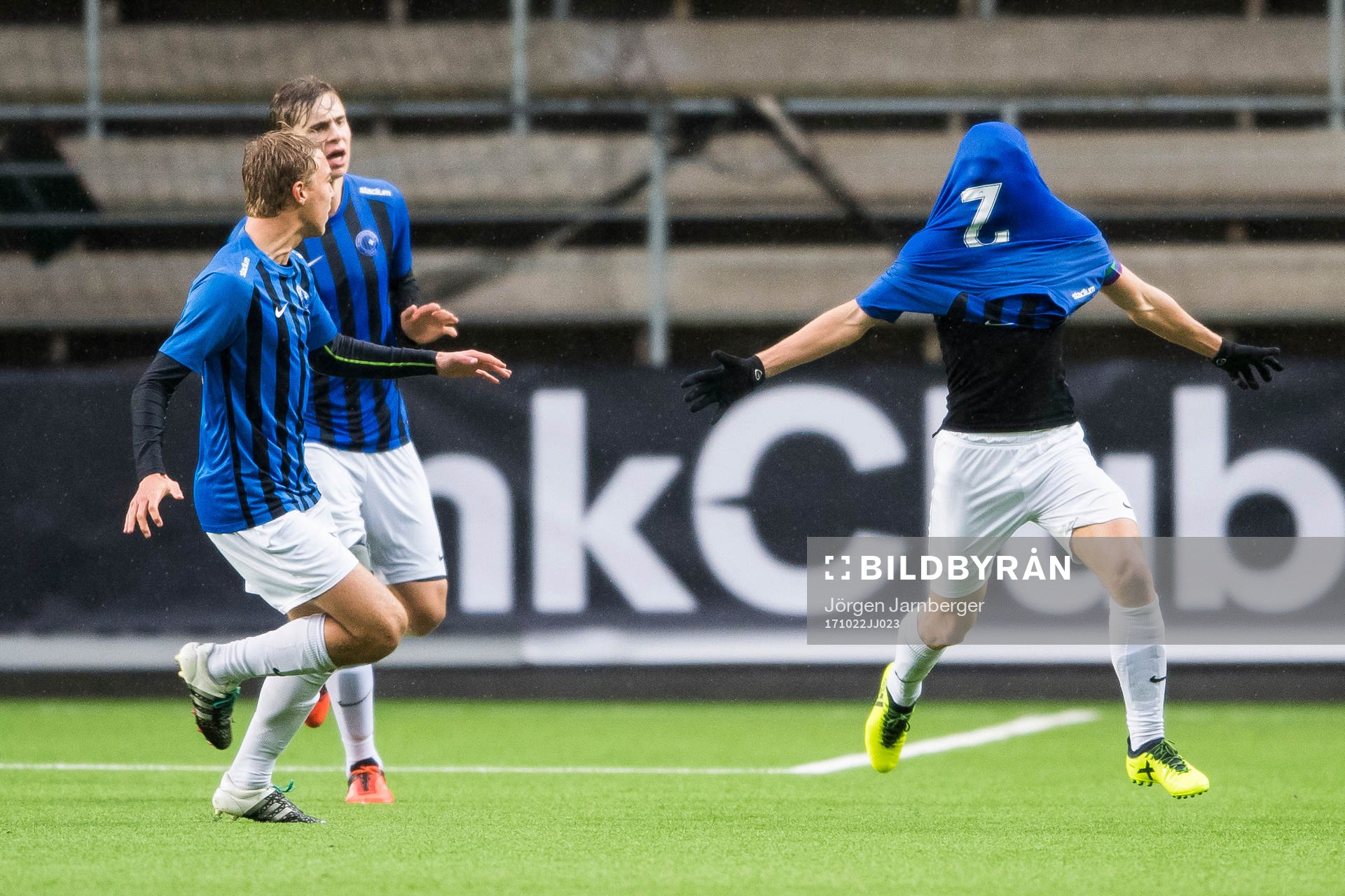 Täbys Joel Hansen jublar