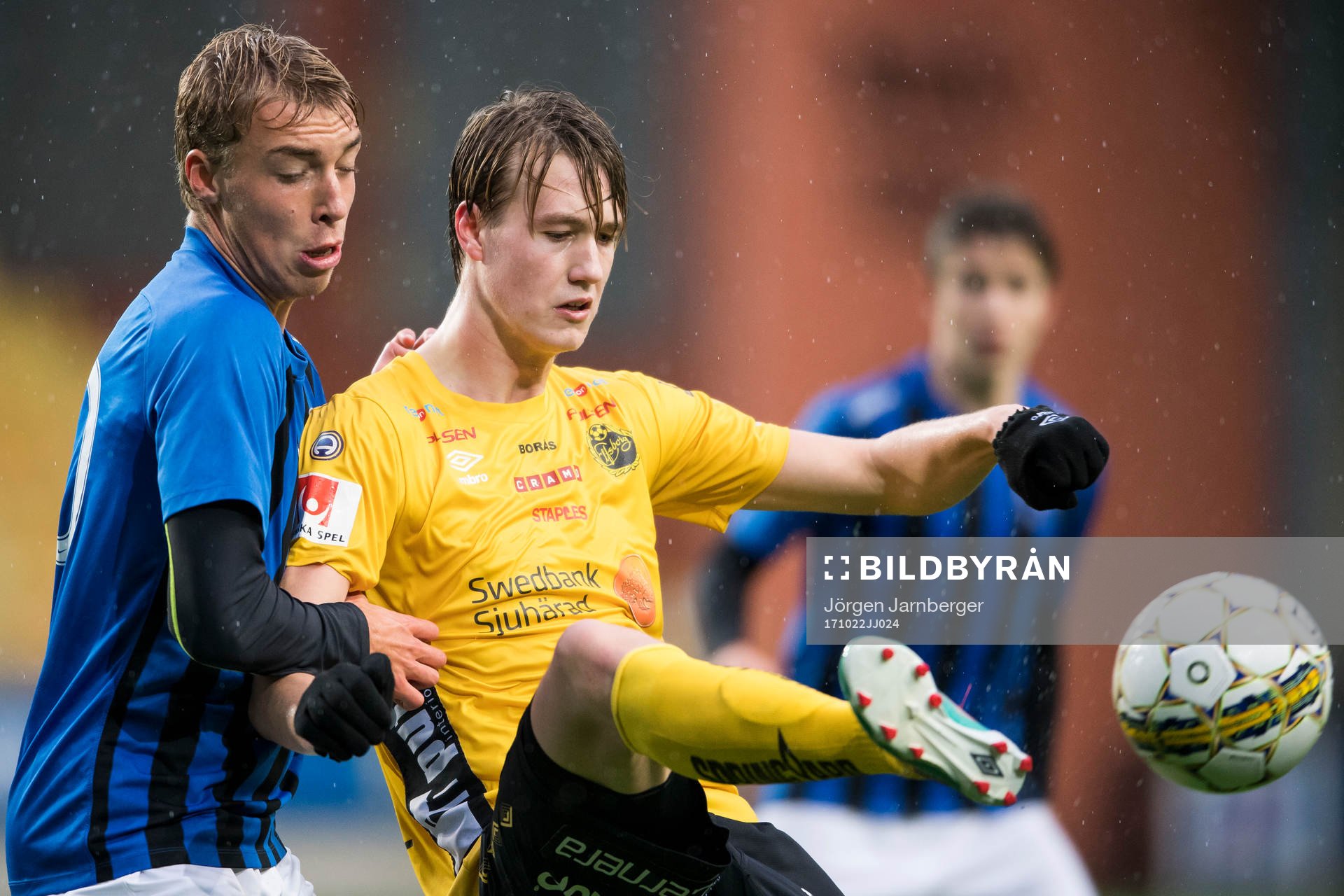 Elfsborgs Hugo Svensson och Täbys Linus Ferde