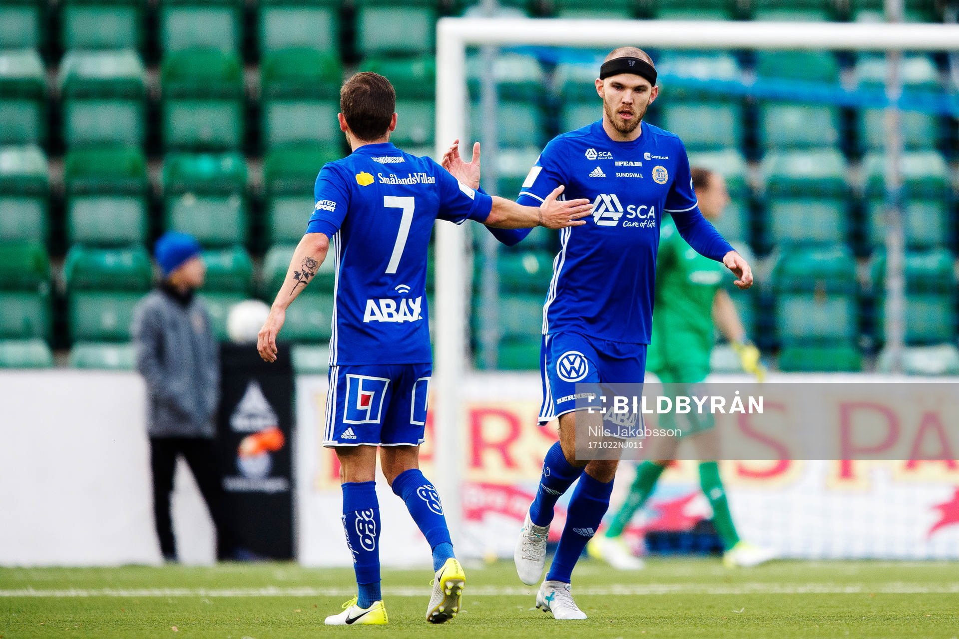 Sundsvalls Kristinn Steindorsson jublar med Marcus