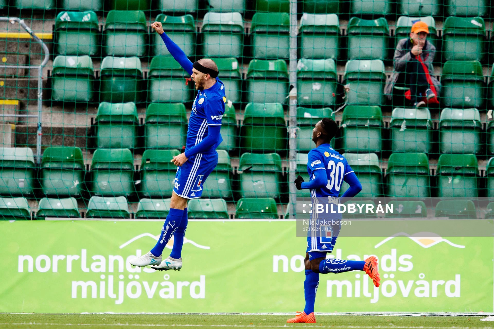 Sundsvalls Marcus Danielson jublar