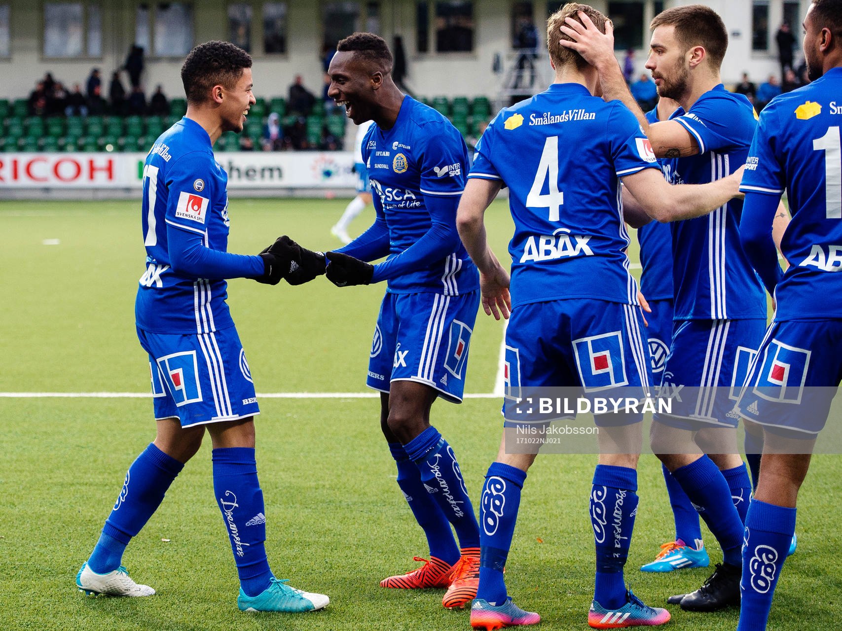 Sundsvalls Romain Gall jublar med Peter Wilson