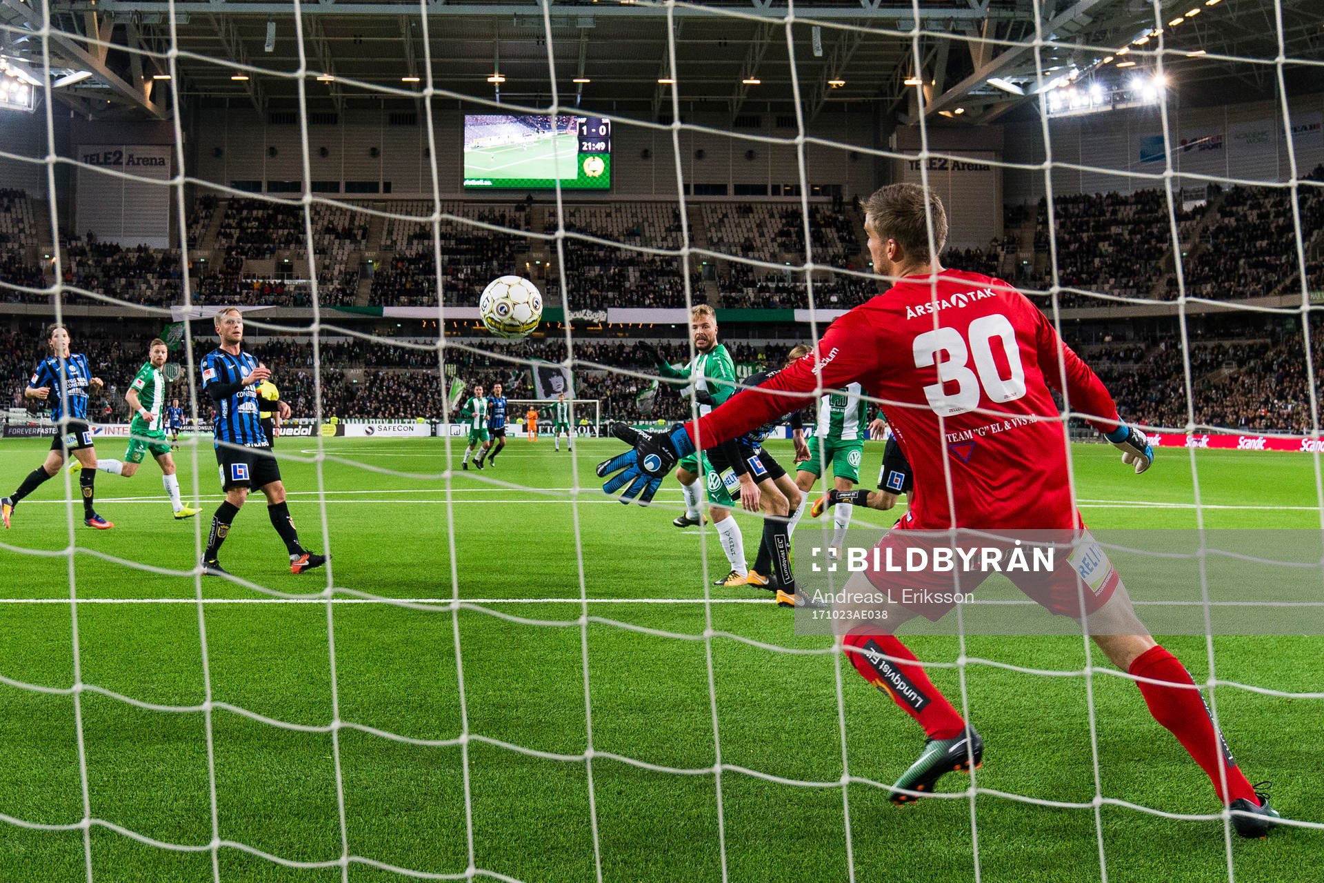 Hammarbys Sander Svendsen gör 2-0 för Hammarby bakom