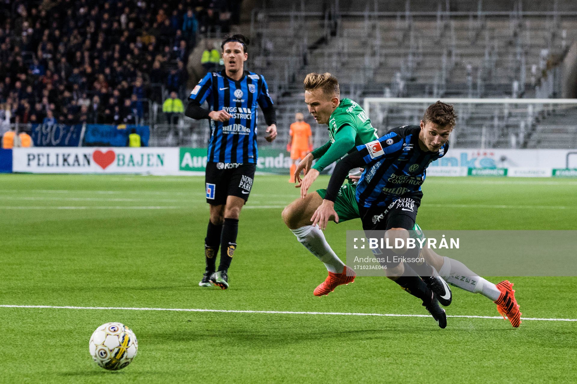 Sirius Jakob Bergman stoppar Hammarbys Oscar Krusnell