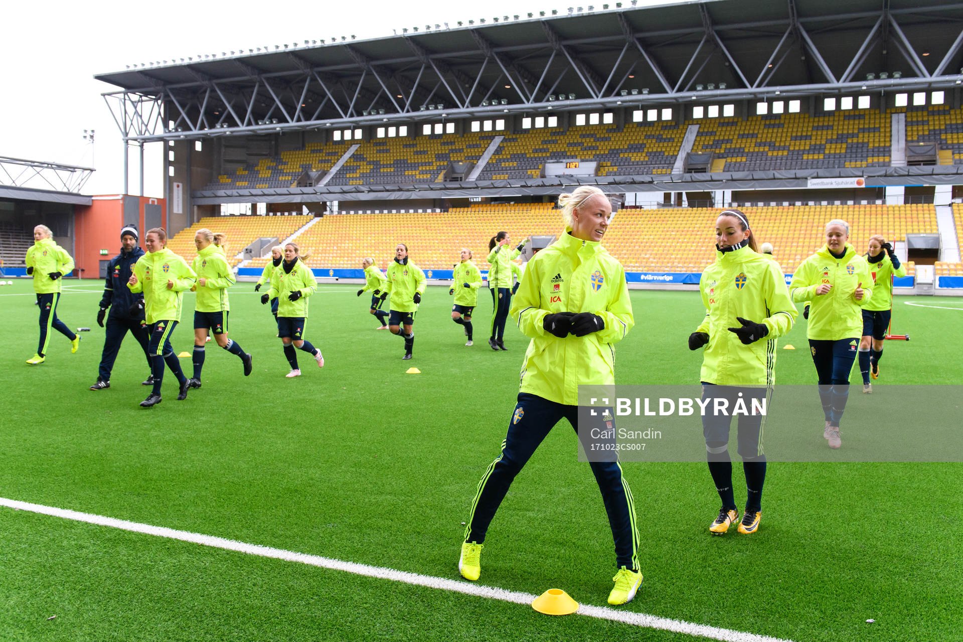 Caroline Seger och Kosovare Asllani