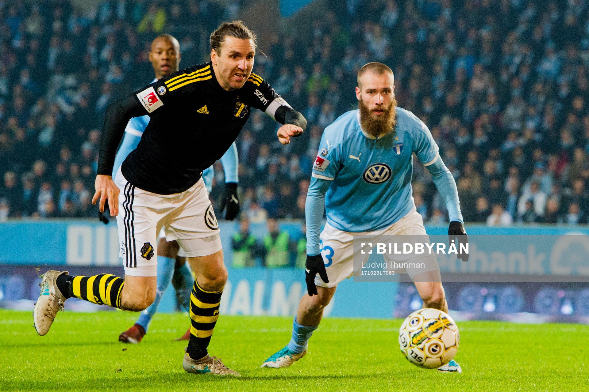 s Nils-Eric Johansson och Malmö FFs Jo Inge Berget