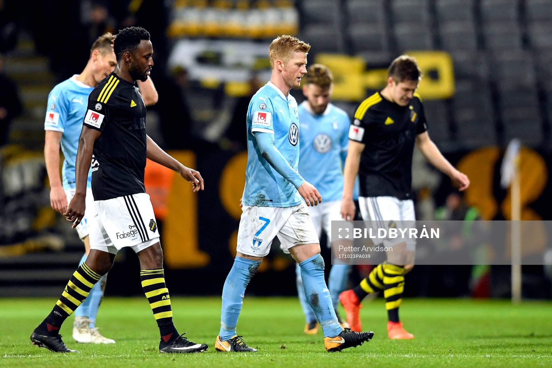 Malmö FFs Anders Christiansen deppar när han går ut till