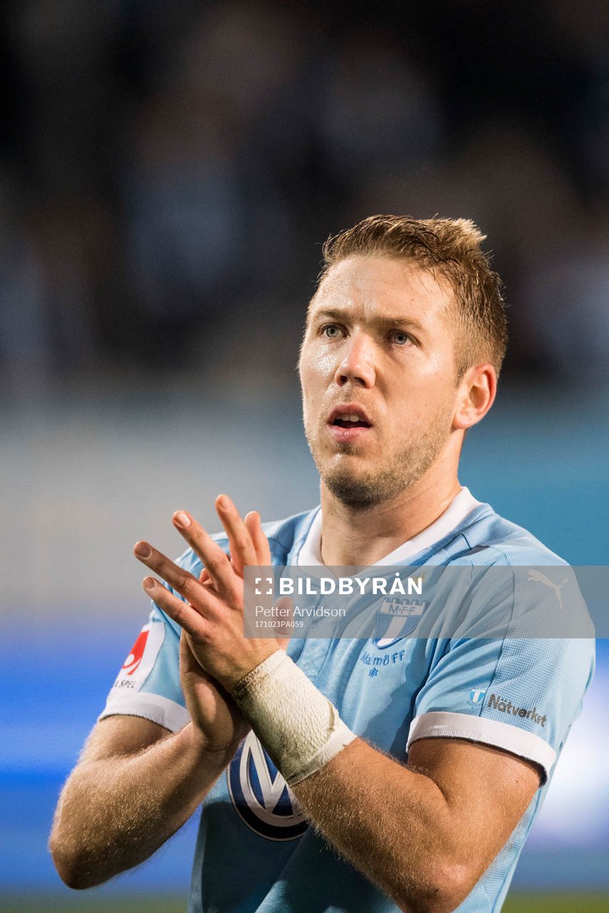 Malmö FFs Oscar Lewicki tackar publiken
