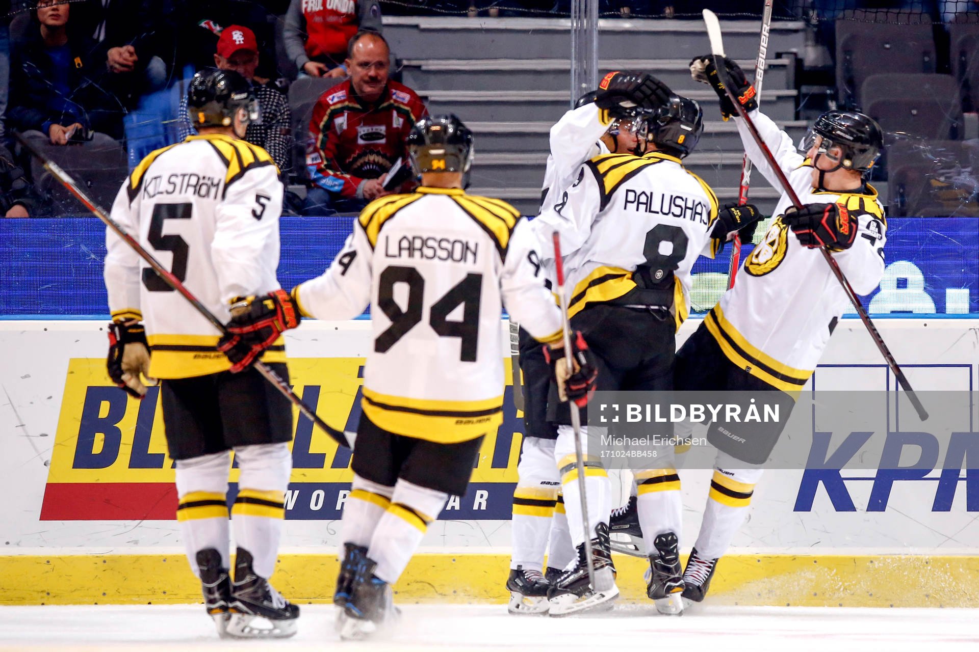 Brynäs Aaron Palushaj jublar med lagkamrater