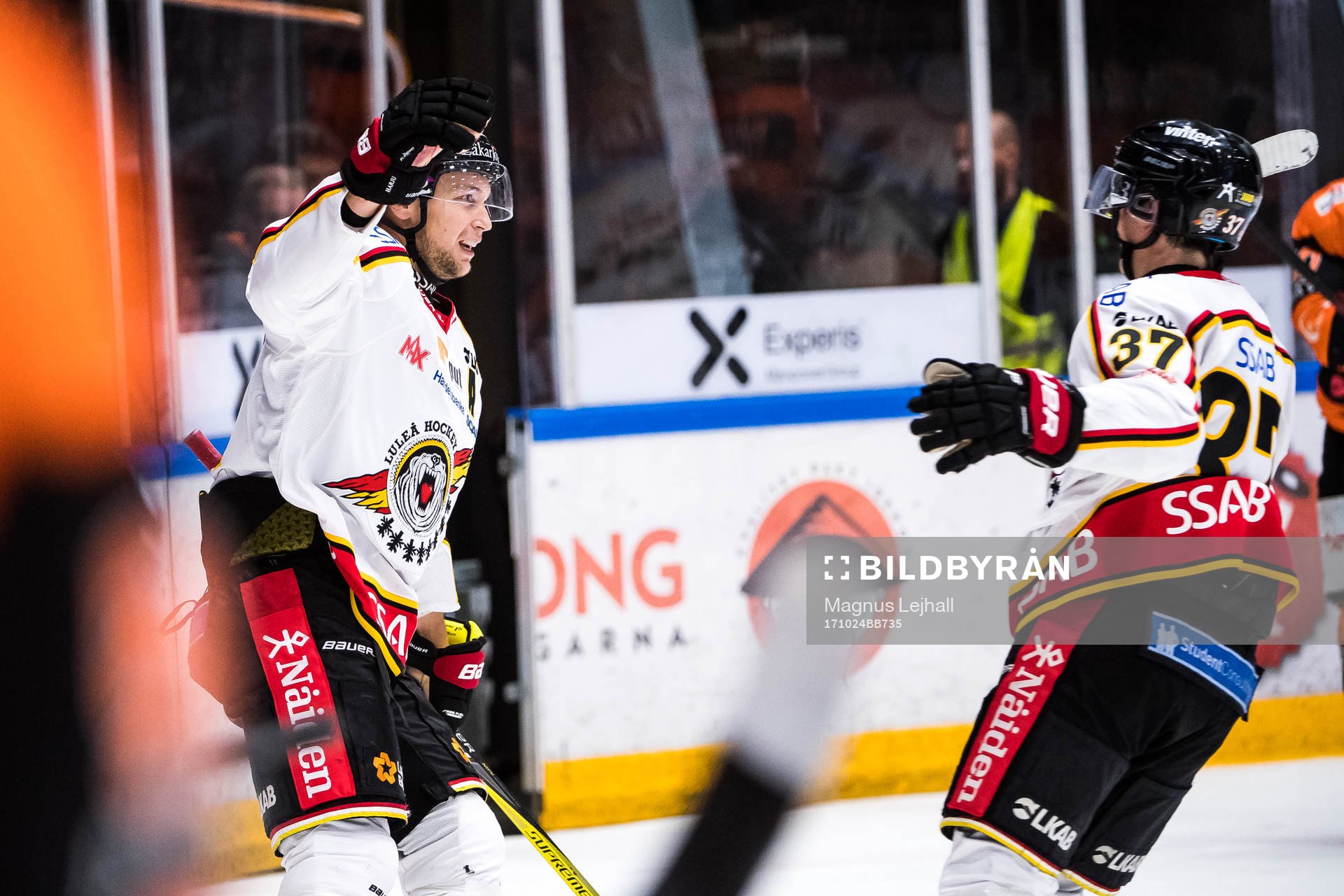 Luleås Johan Harju och Isac Lundeström  jublar