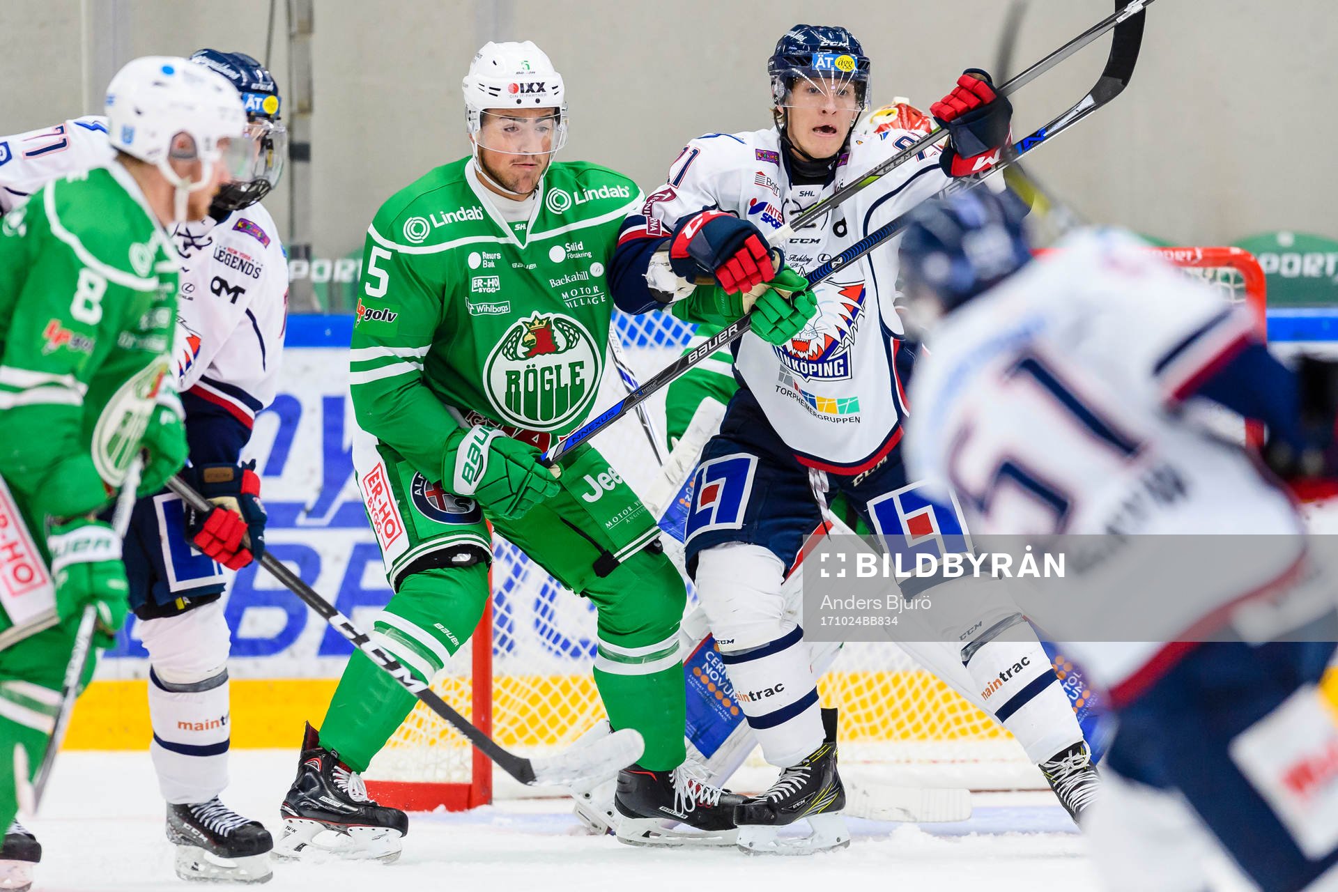 Rögles Alen Bibic och Linköpings Emil Sylvegård