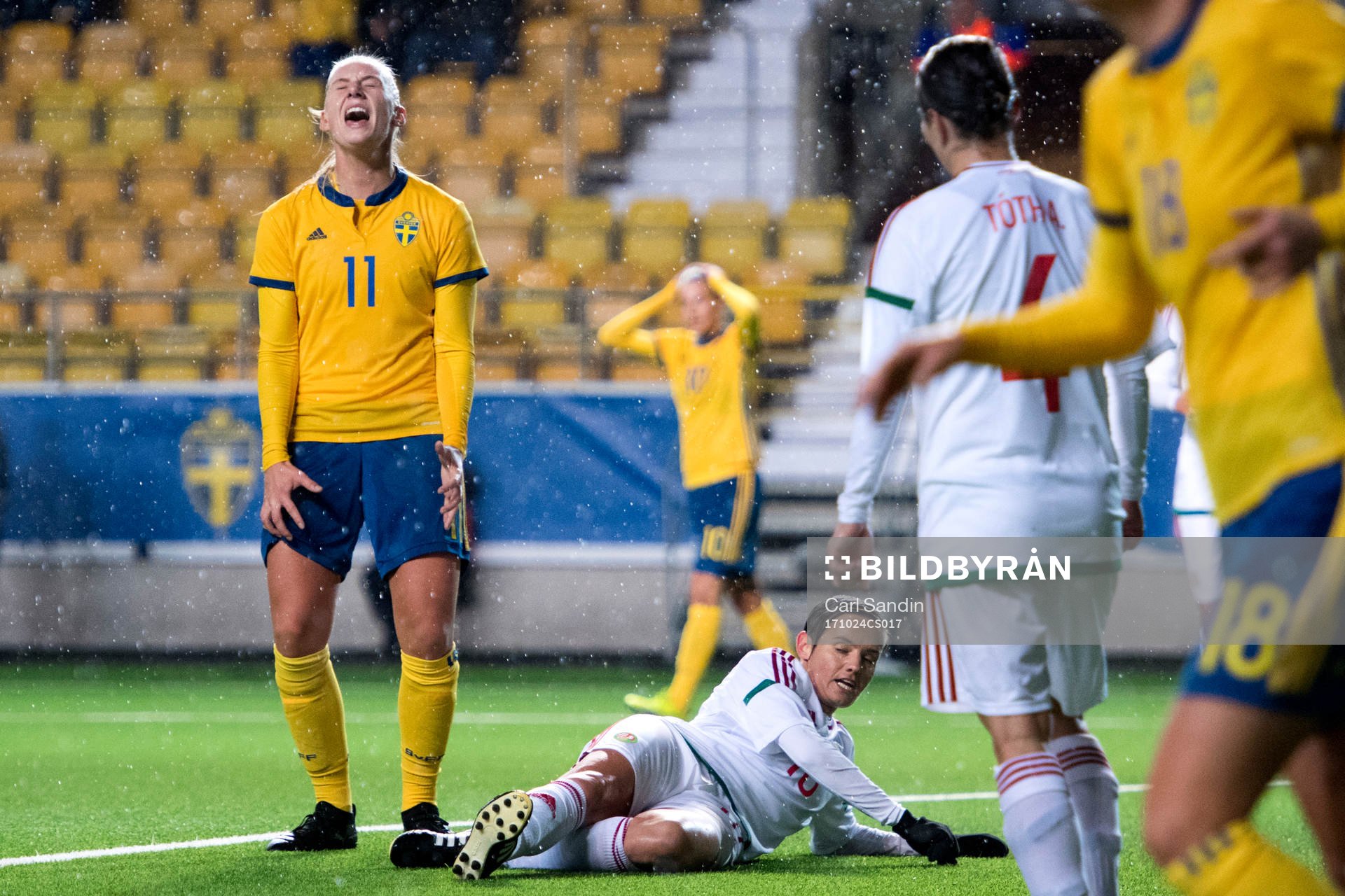 Sveriges Stina Blackstenius deppar