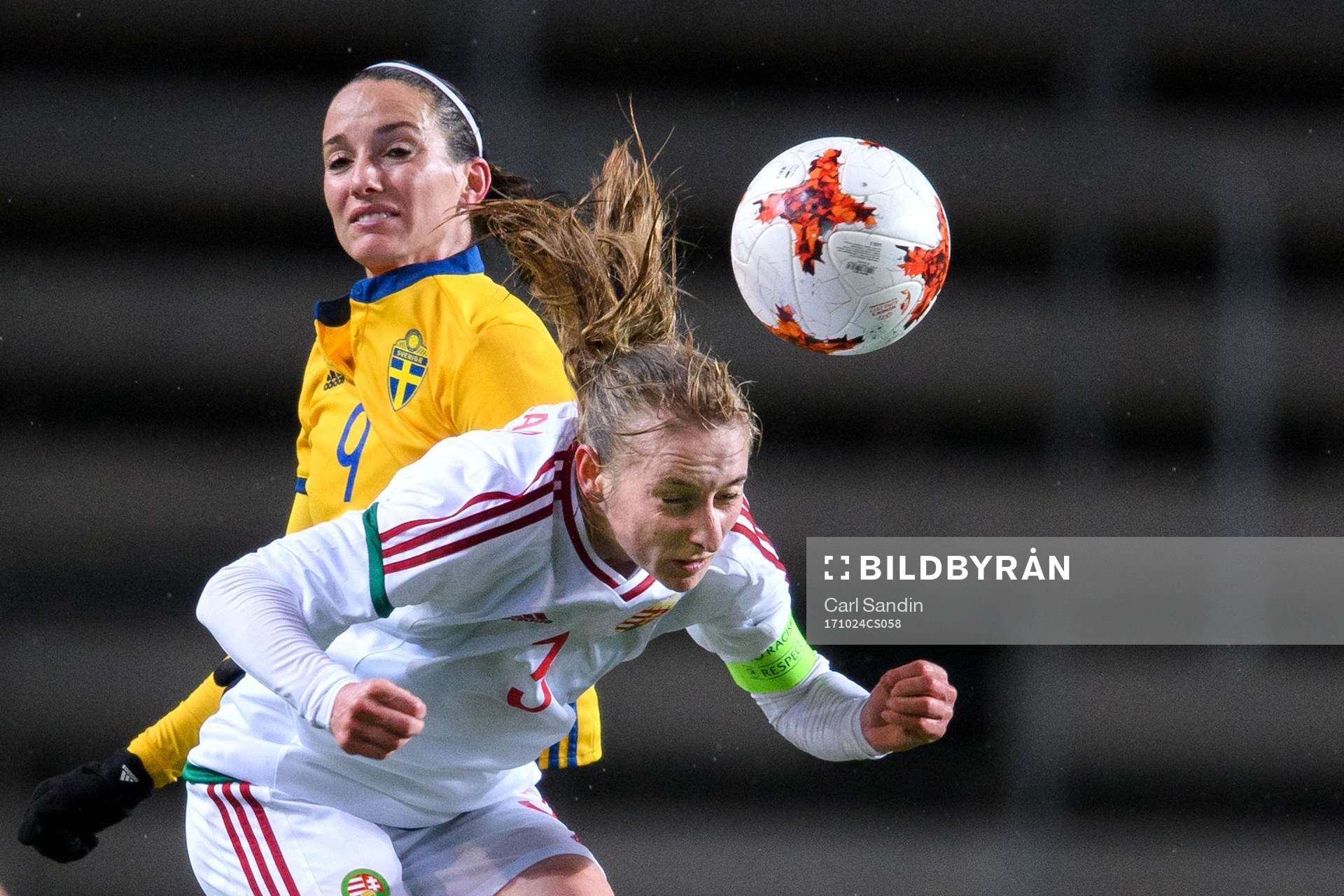 Sveriges Kosovare Asllani i nickduell med Ungerns Henrietta