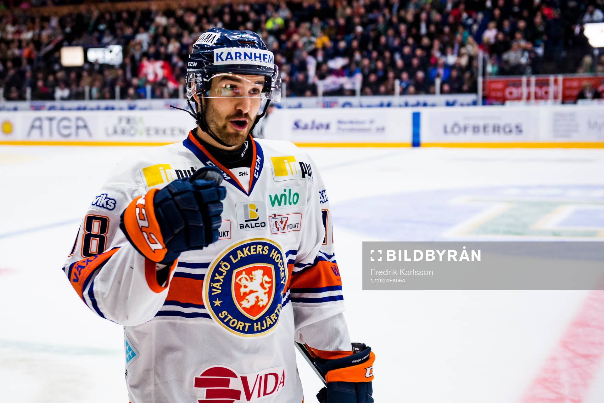 Växjös Andrew Calof jublar