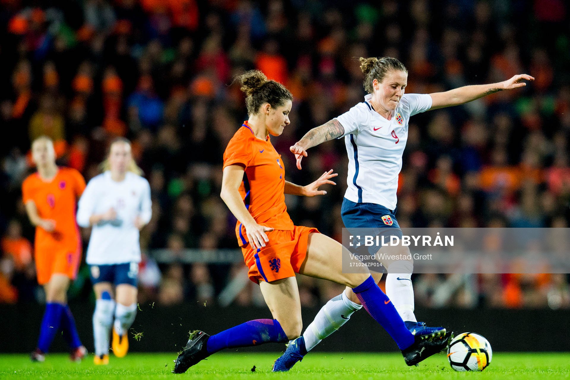Dominique Janssen of Netherlands and Isabell Herlovsen of